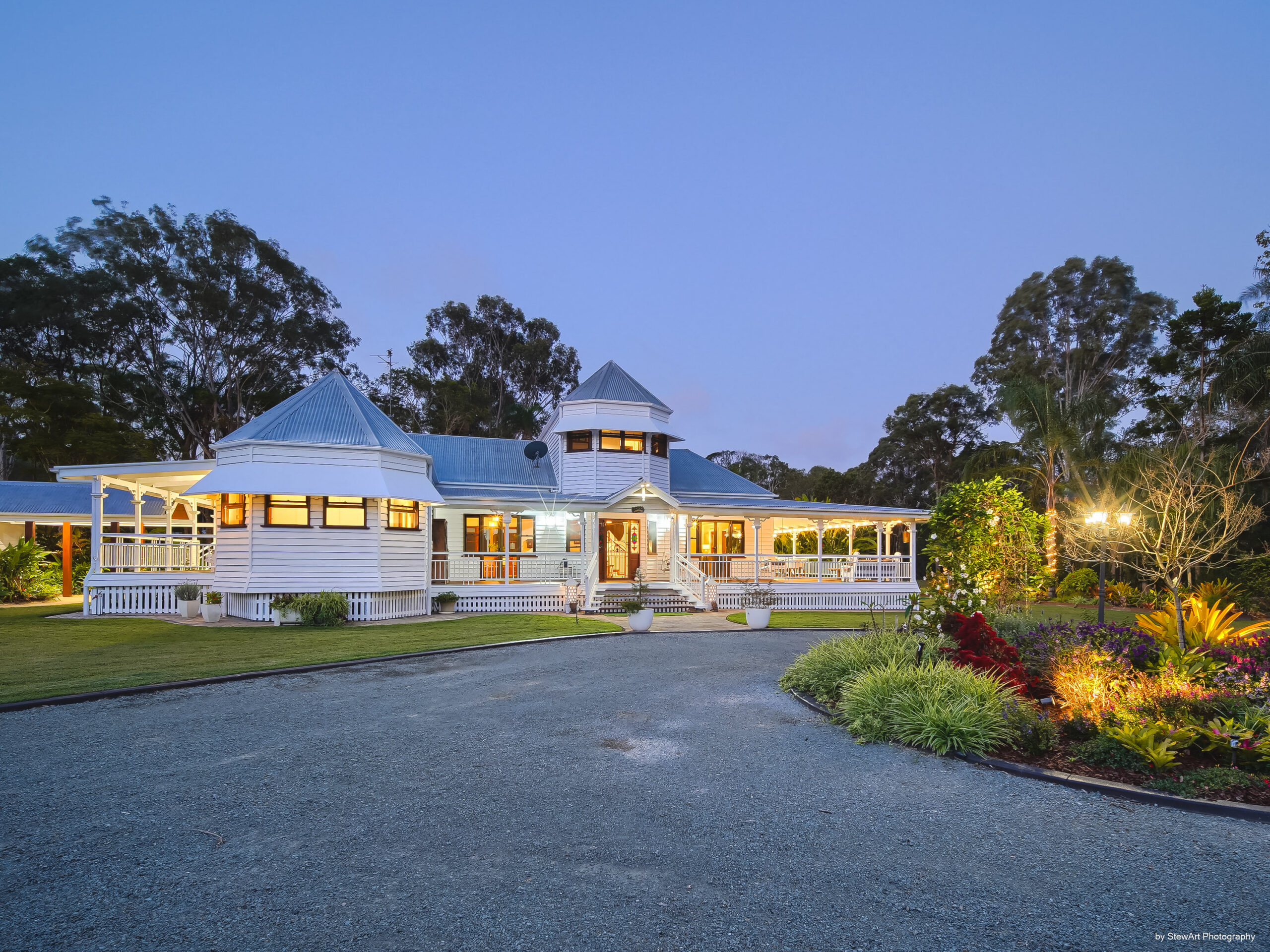 12 Burralong Drive, WONDUNNA, QLD 4655 AUS