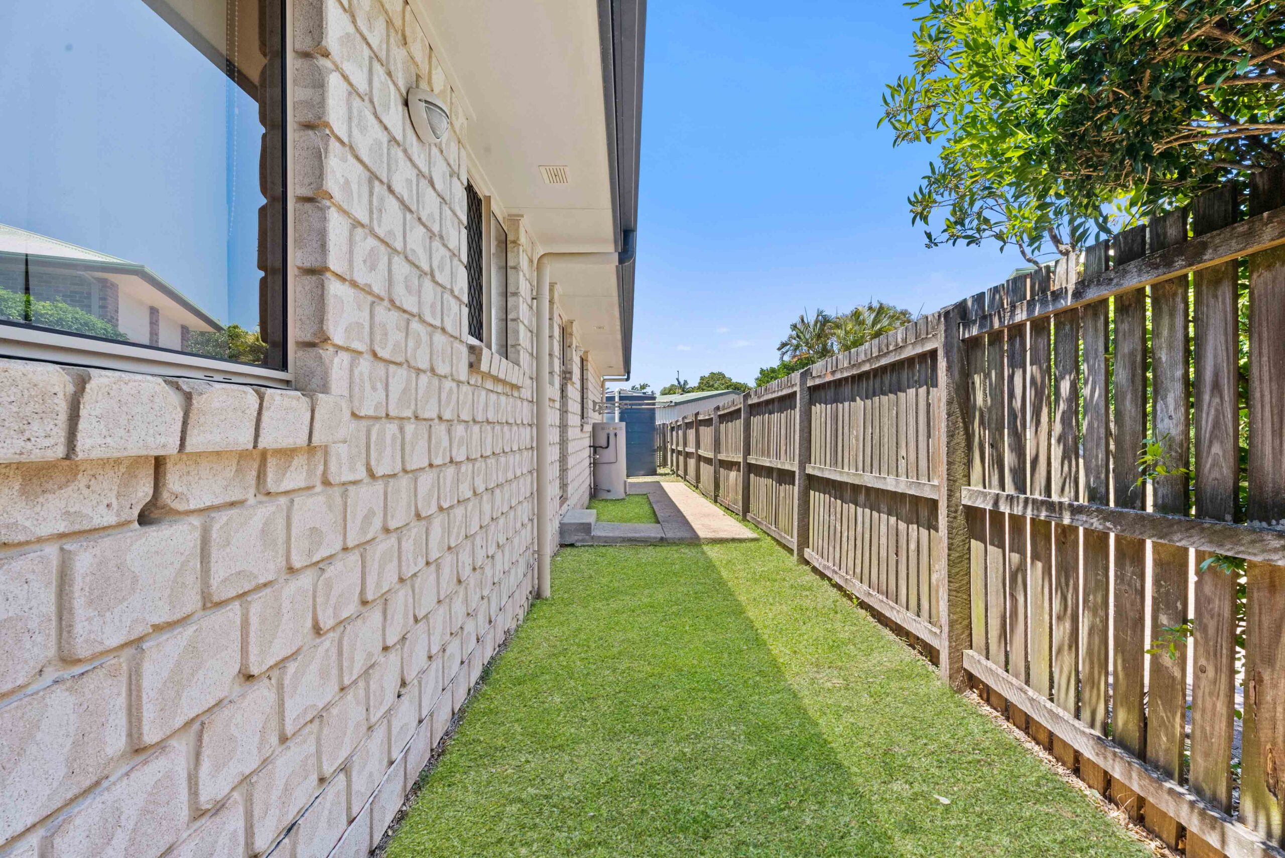 10 Queensbury Grove, URRAWEEN, QLD 4655 AUS