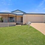 10 Queensbury Grove, URRAWEEN, QLD 4655 AUS