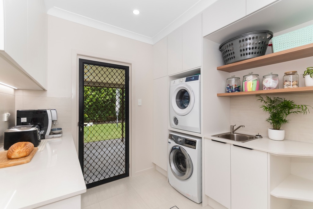 20-22 Ferrero Street, LUCINDA, QLD 4850 AUS