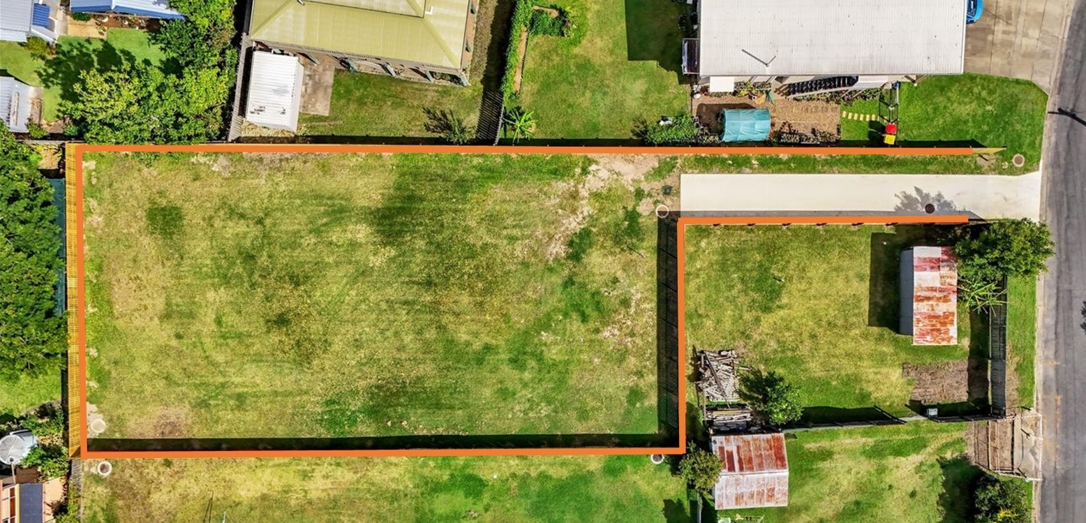 2A Jacaranda Drive, TORQUAY, QLD 4655 AUS