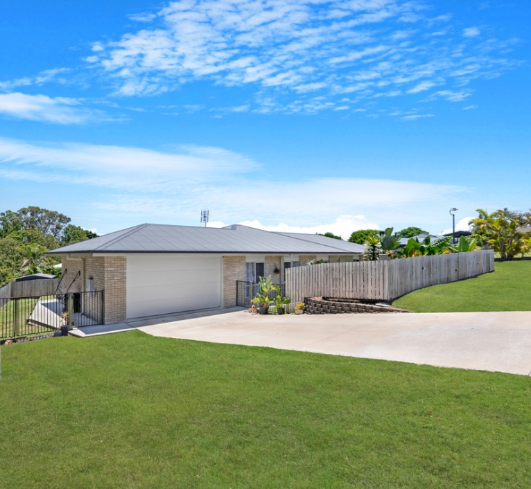 24 Gundesen Drive, URRAWEEN, QLD 4655 AUS