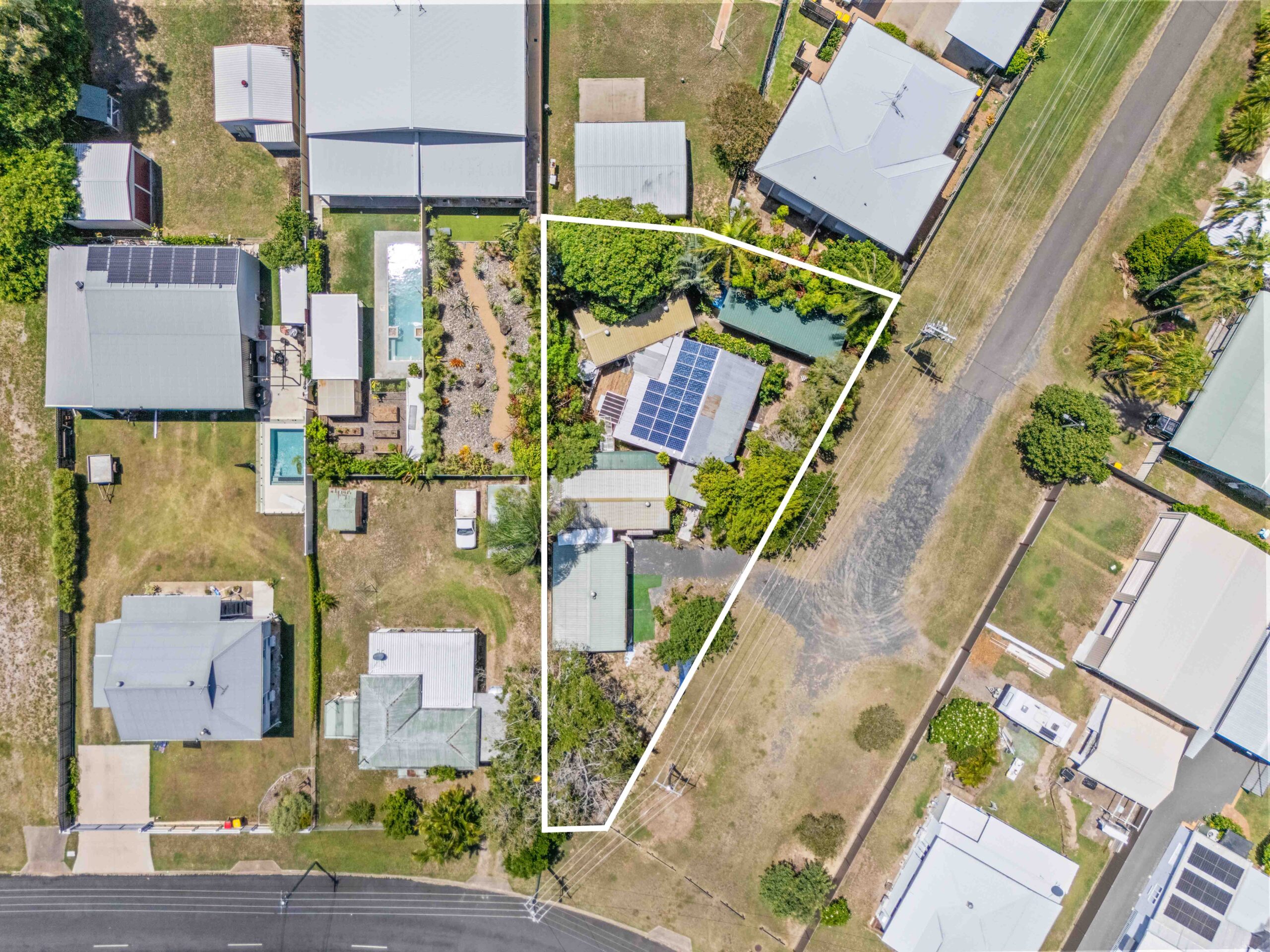 14 King Street, URANGAN, QLD 4655 AUS