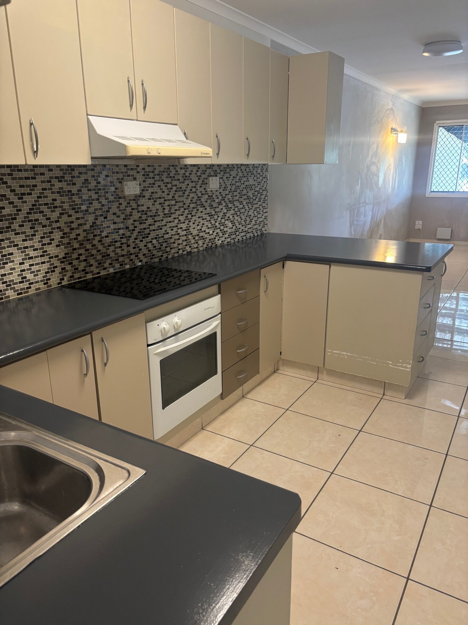 1/23 Murphy Street, POINT VERNON, QLD 4655 AUS