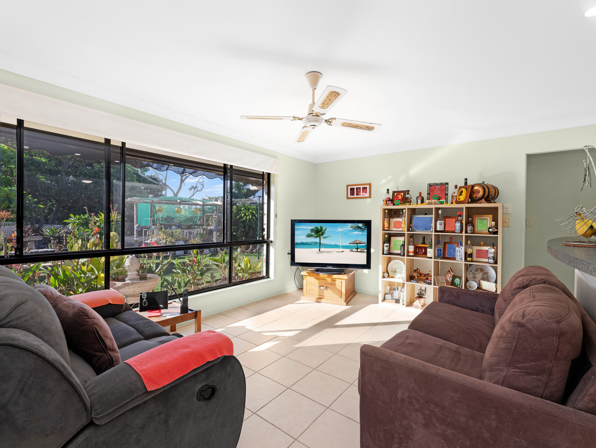 9 Florida Court, TORQUAY, QLD 4655 AUS