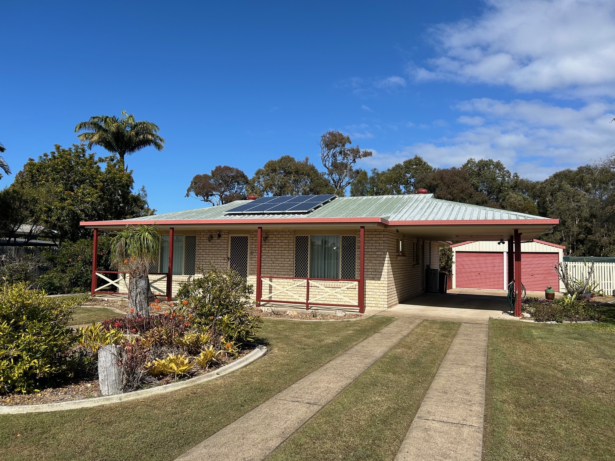 71 Ladbroke Crescent, URANGAN, QLD 4655 AUS