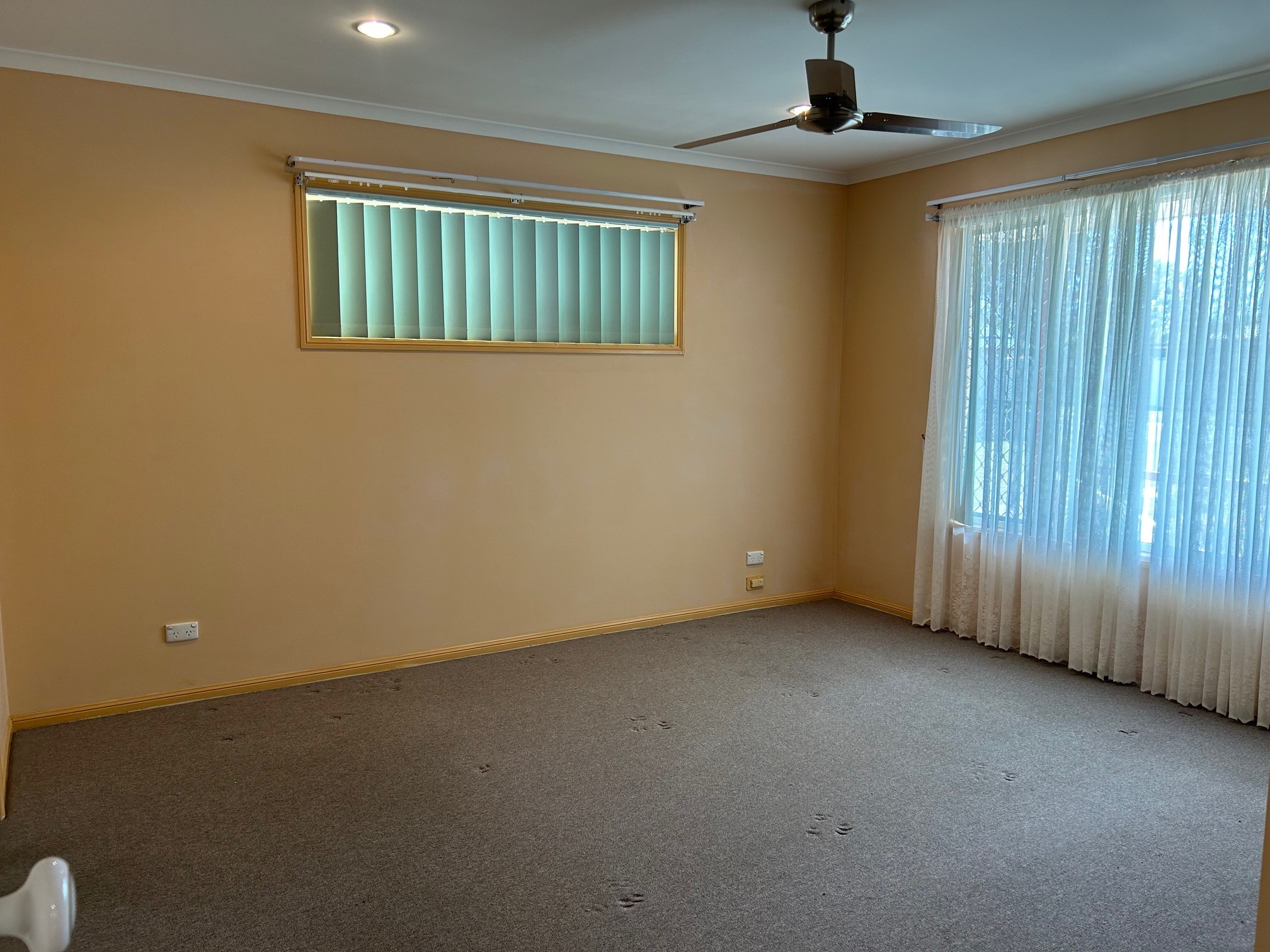 71 Ladbroke Crescent, URANGAN, QLD 4655 AUS