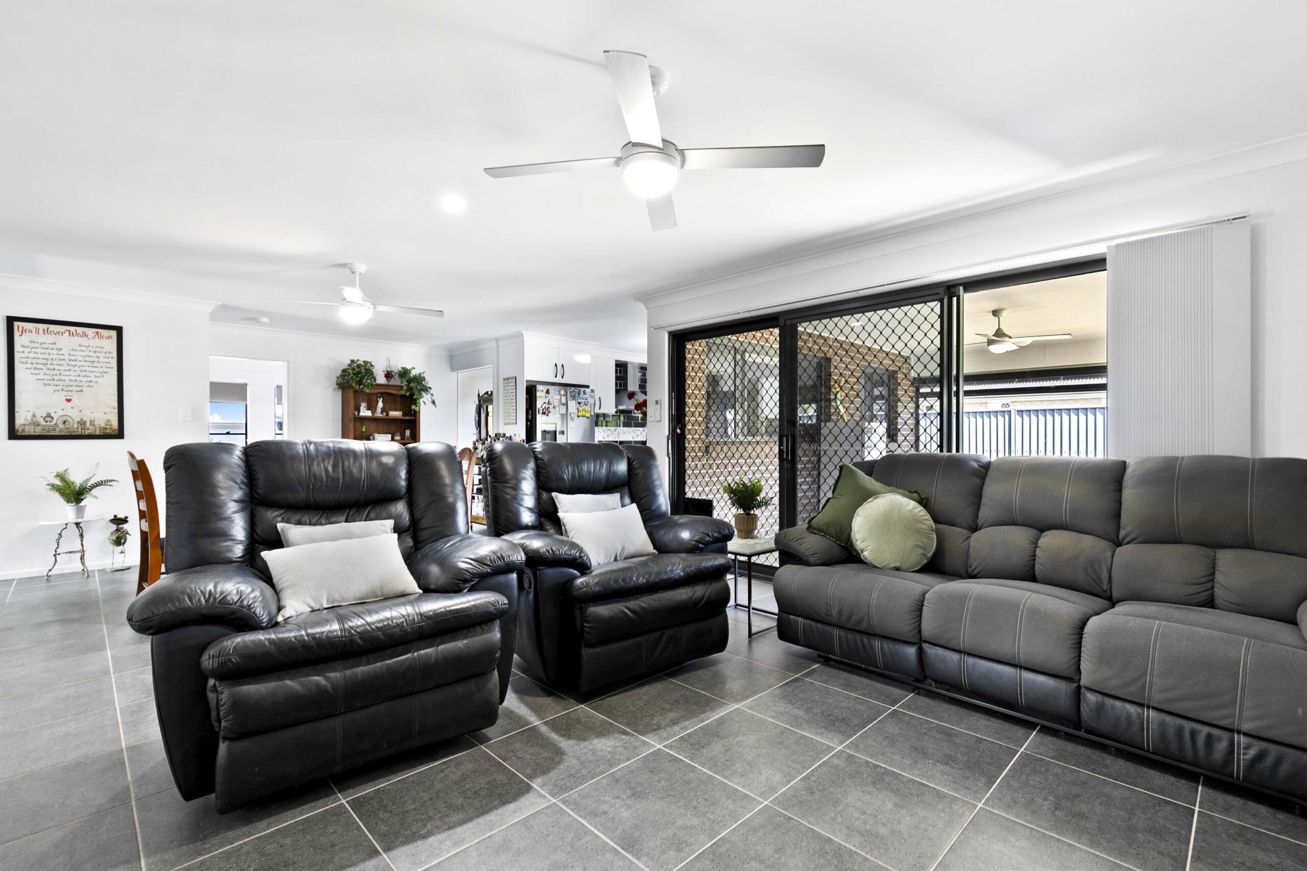 11 Bonita Court, URANGAN, QLD 4655 AUS