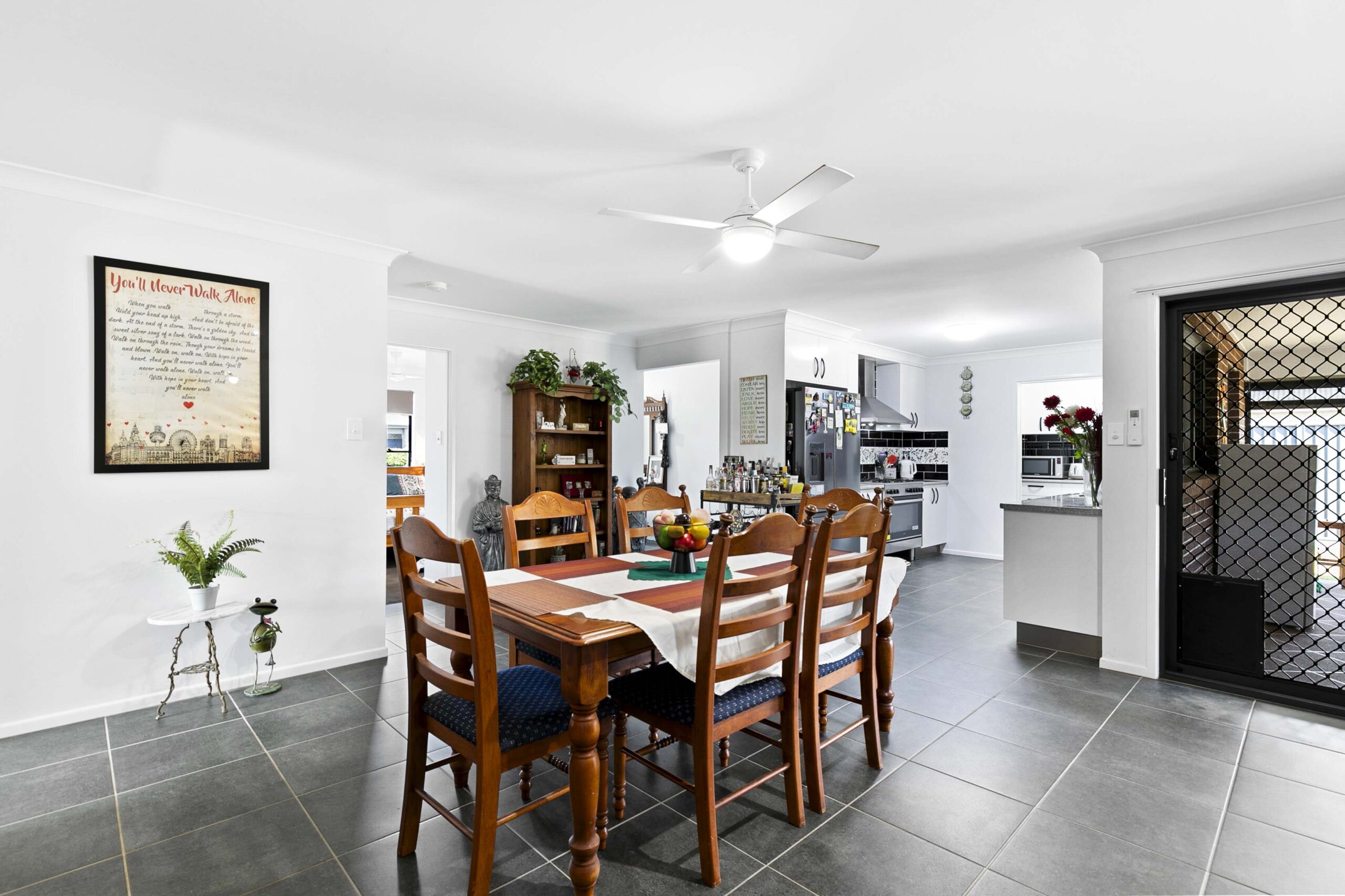 11 Bonita Court, URANGAN, QLD 4655 AUS