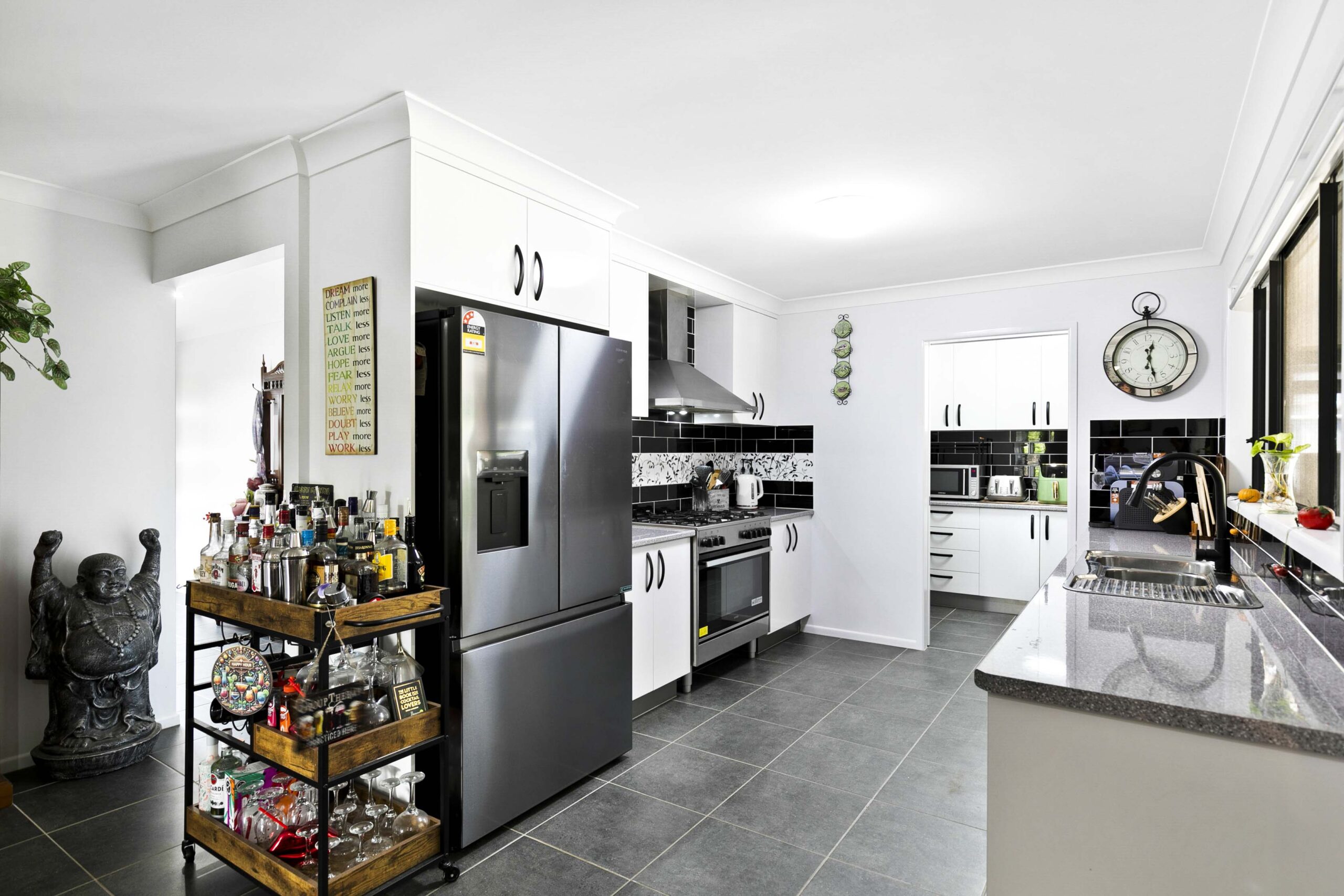 11 Bonita Court, URANGAN, QLD 4655 AUS