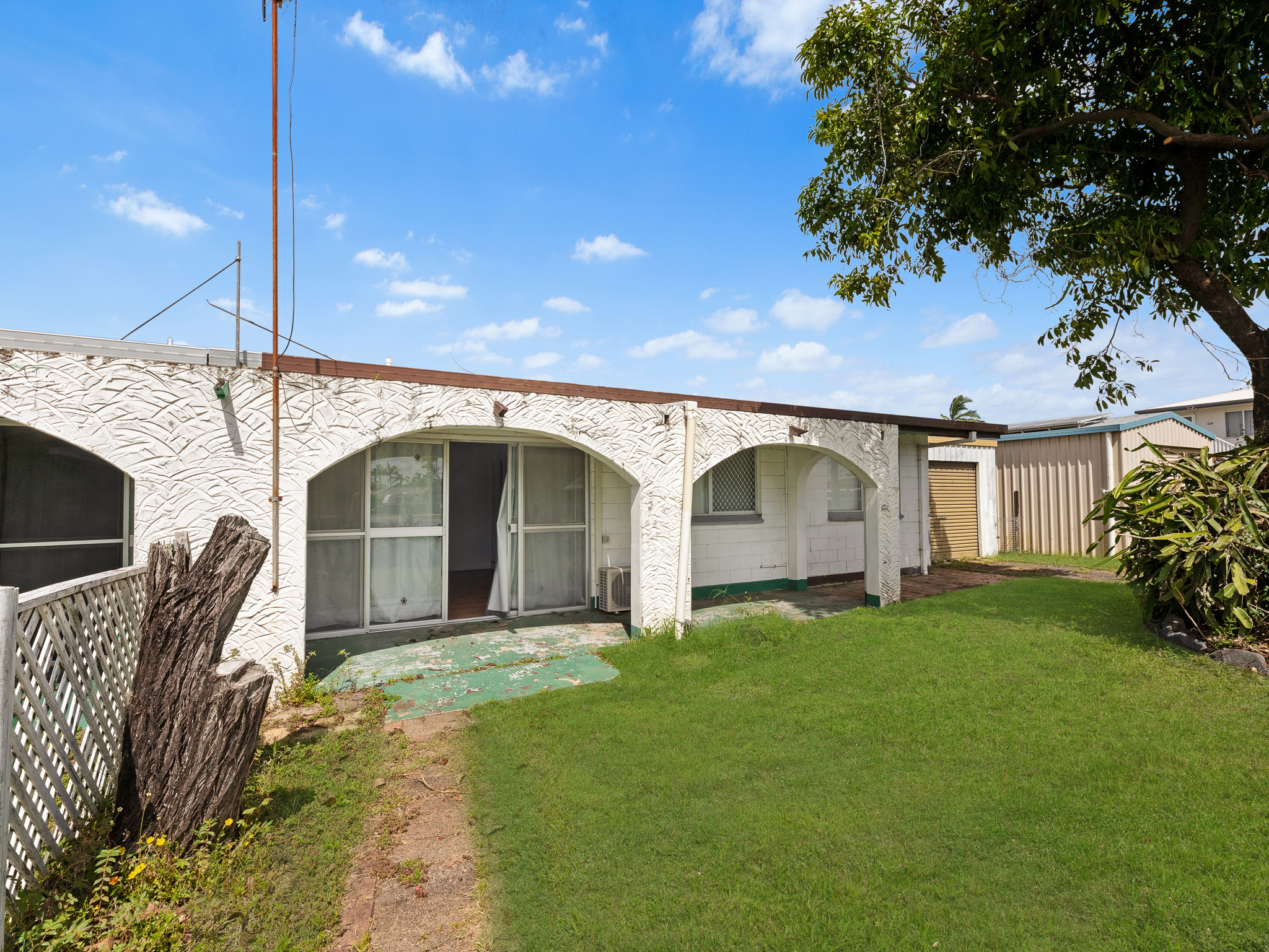 12 Jackson Street, PIALBA, QLD 4655 AUS