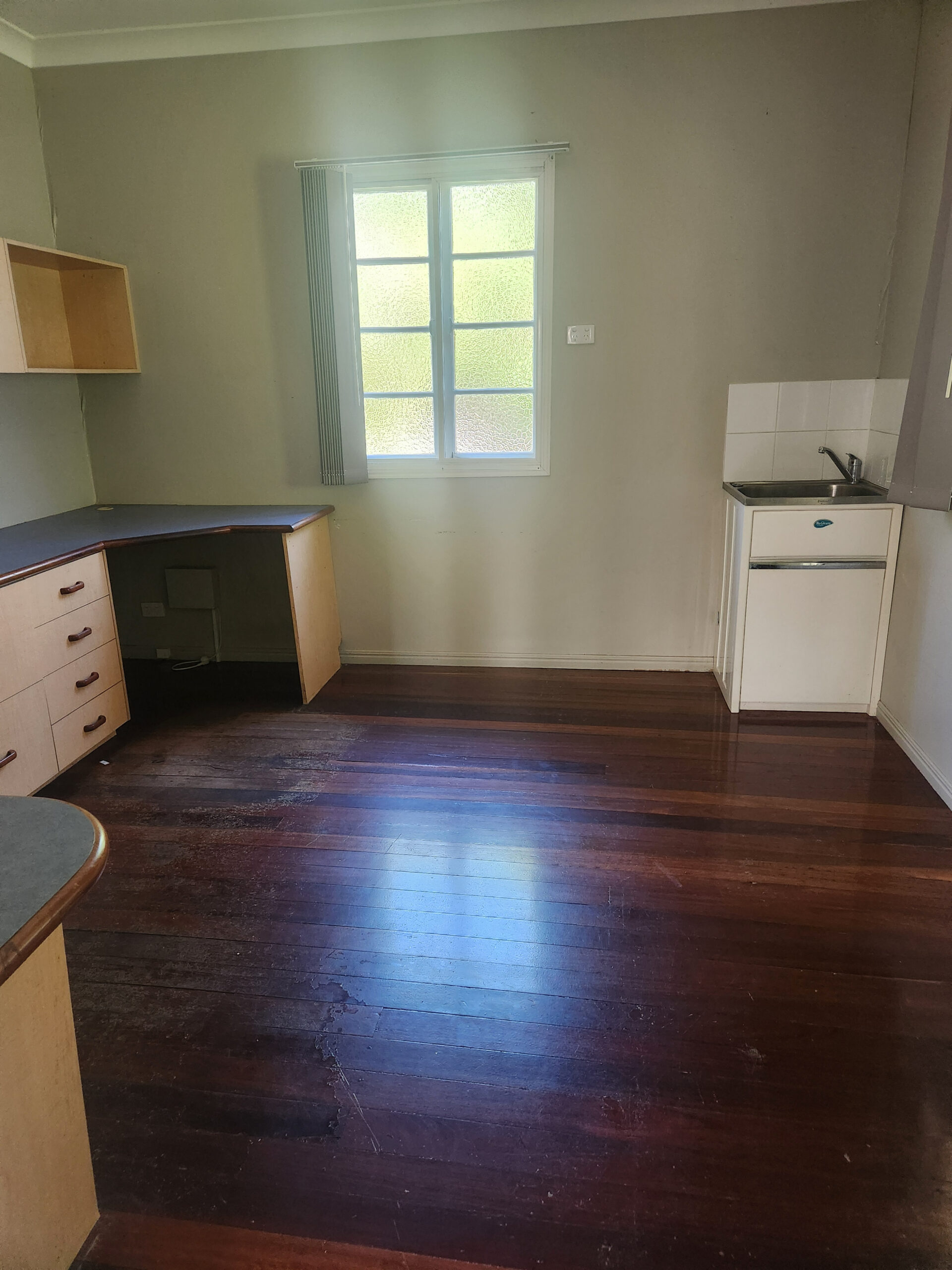 15 Ocean Street, TORQUAY, QLD 4655 AUS