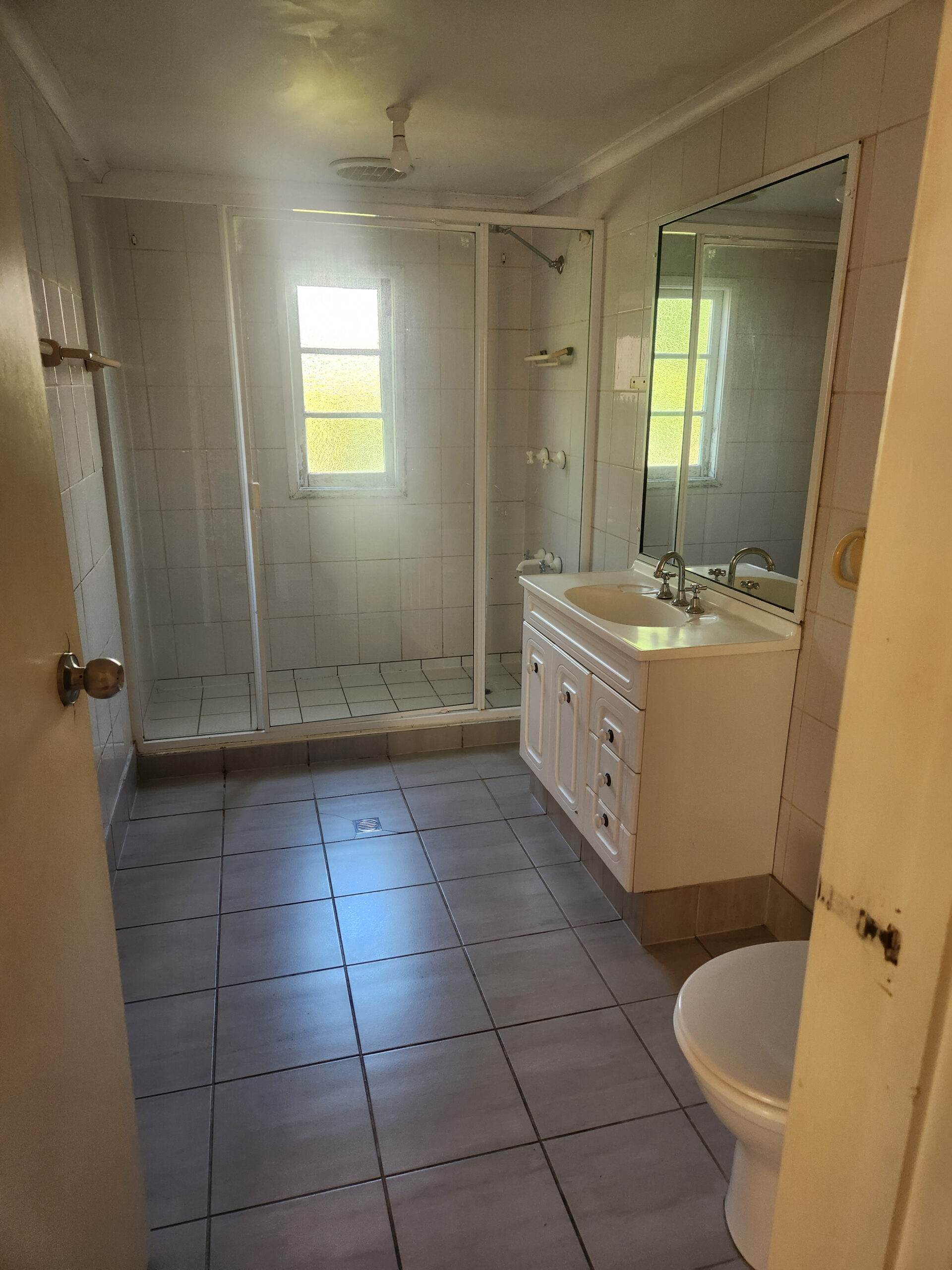 15 Ocean Street, TORQUAY, QLD 4655 AUS