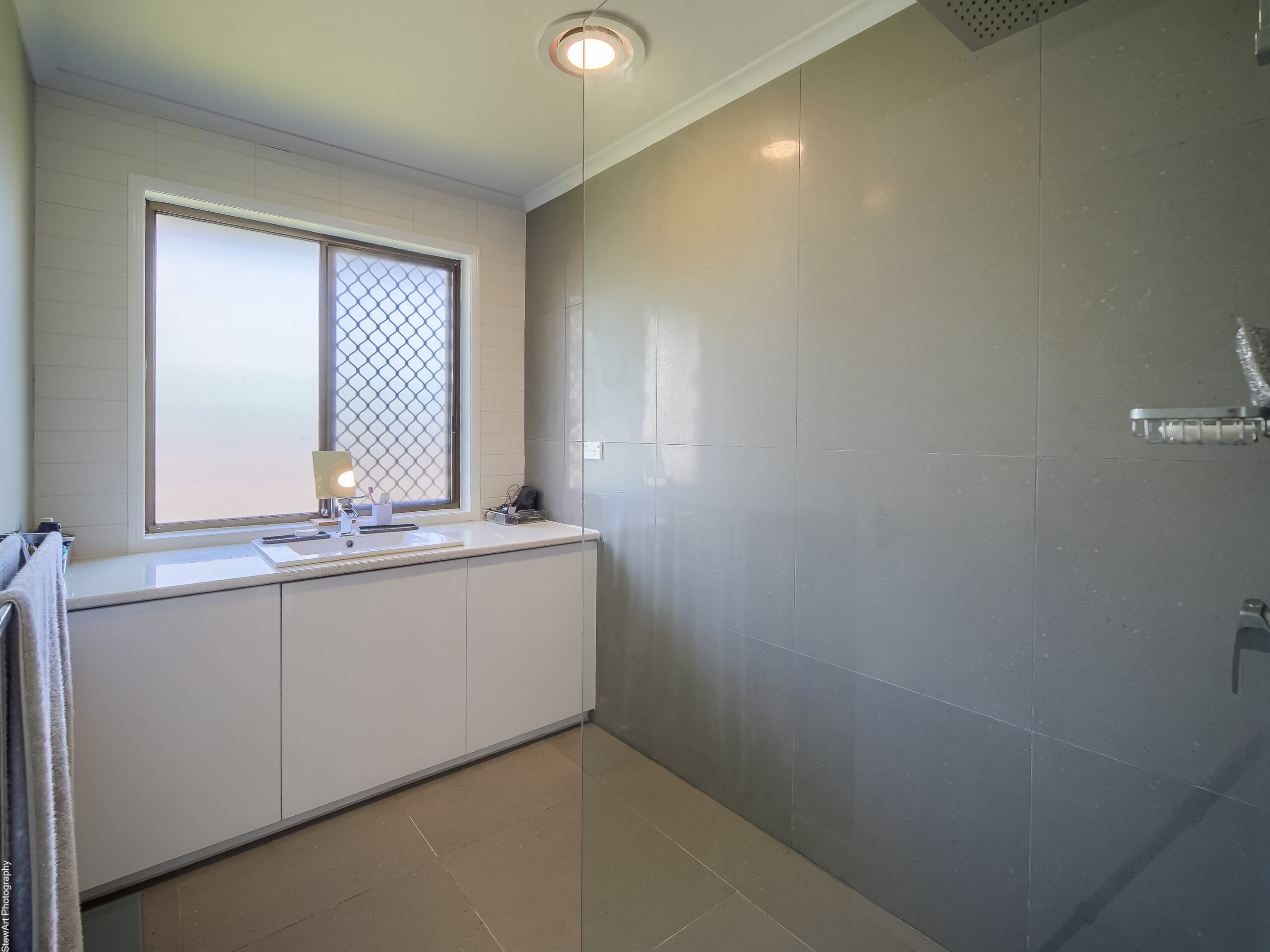 77 Winchelsea Street, PIALBA, QLD 4655 AUS