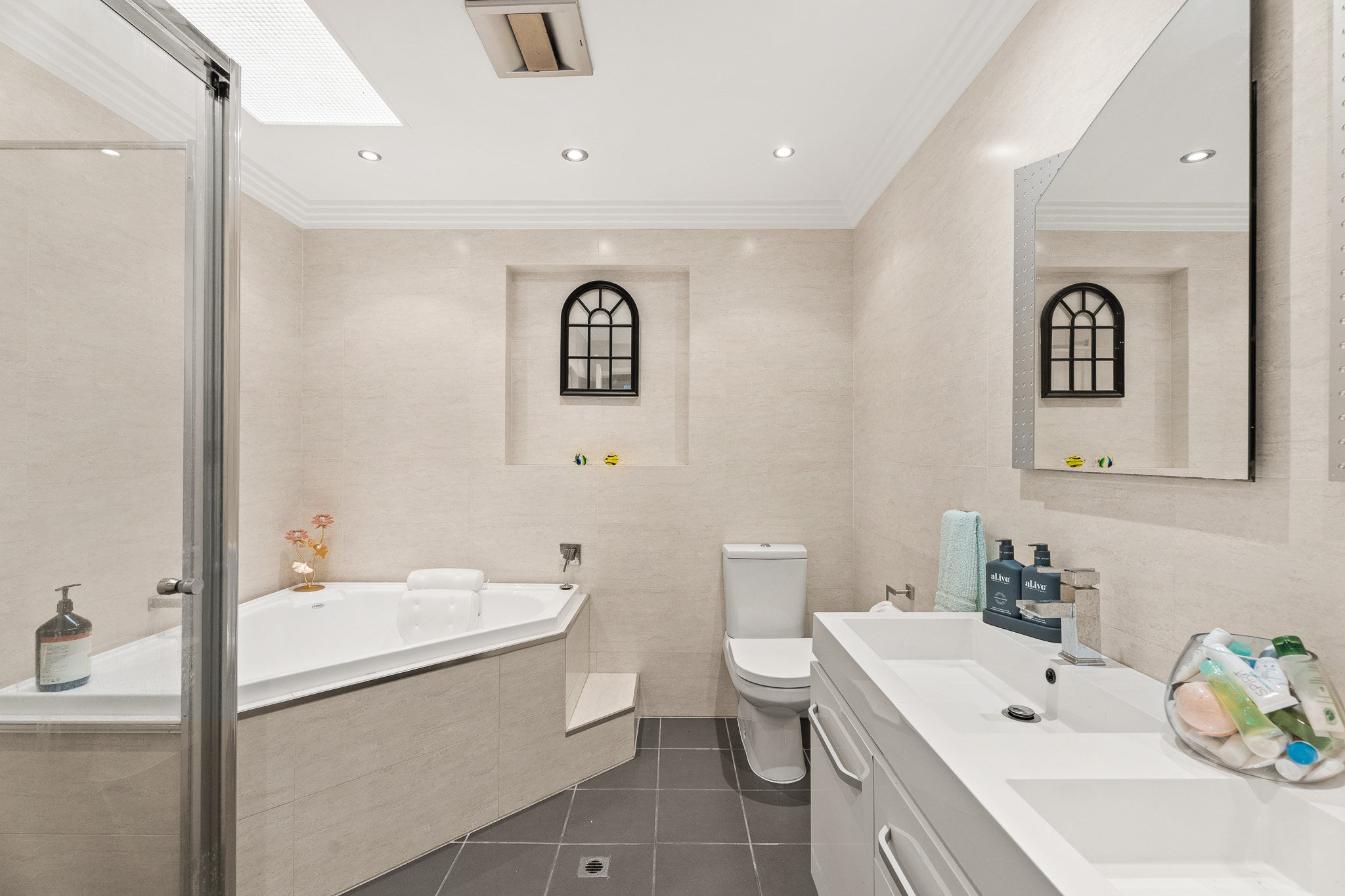 69 Nissen Street, URRAWEEN, QLD 4655 AUS