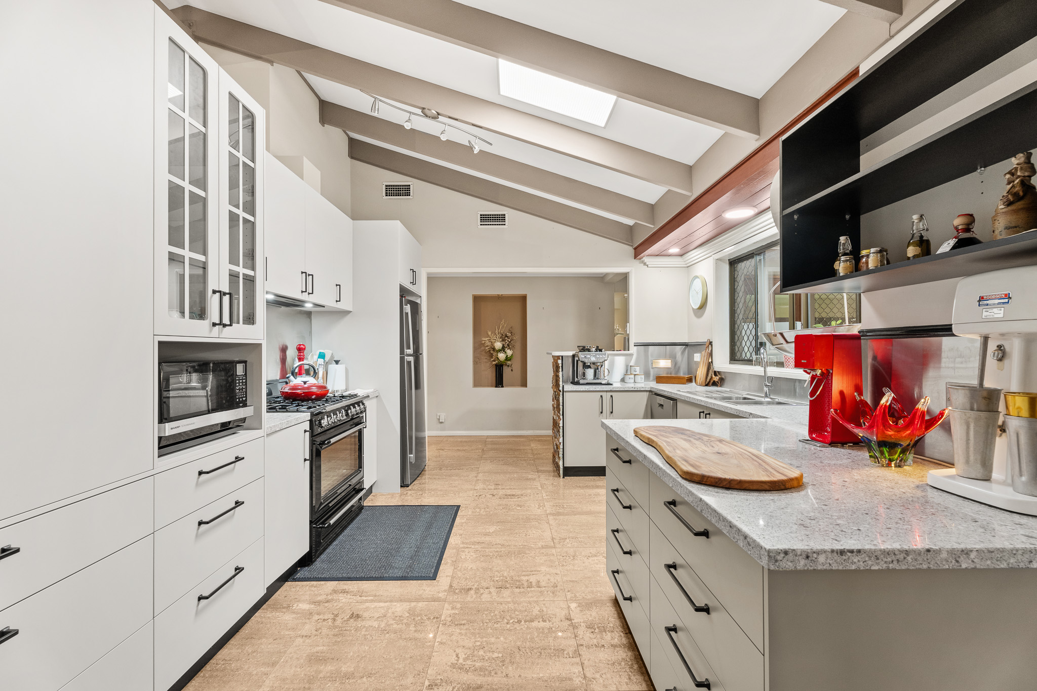 69 Nissen Street, URRAWEEN, QLD 4655 AUS