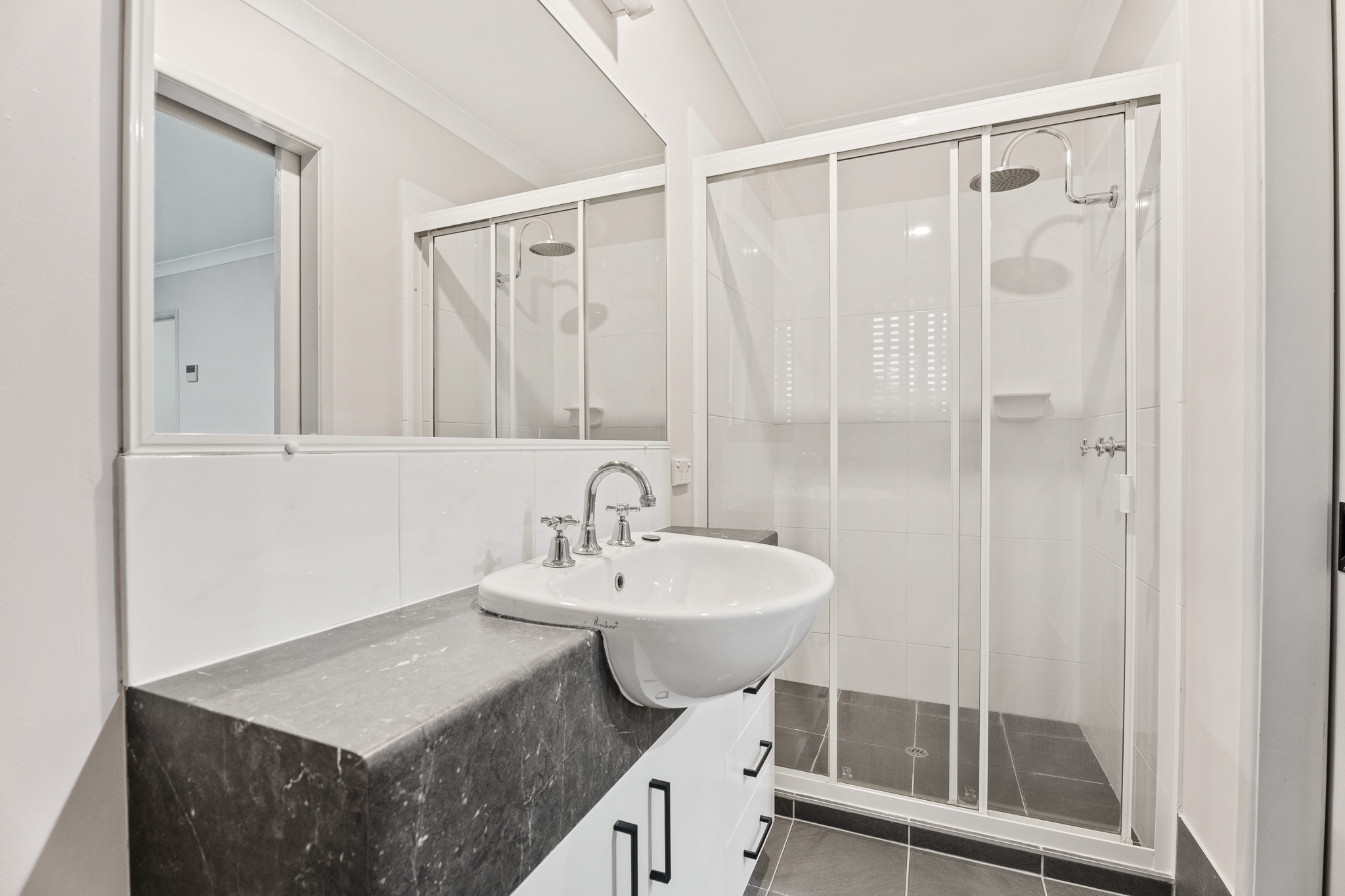 9/30 East Street, SCARNESS, QLD 4655 AUS