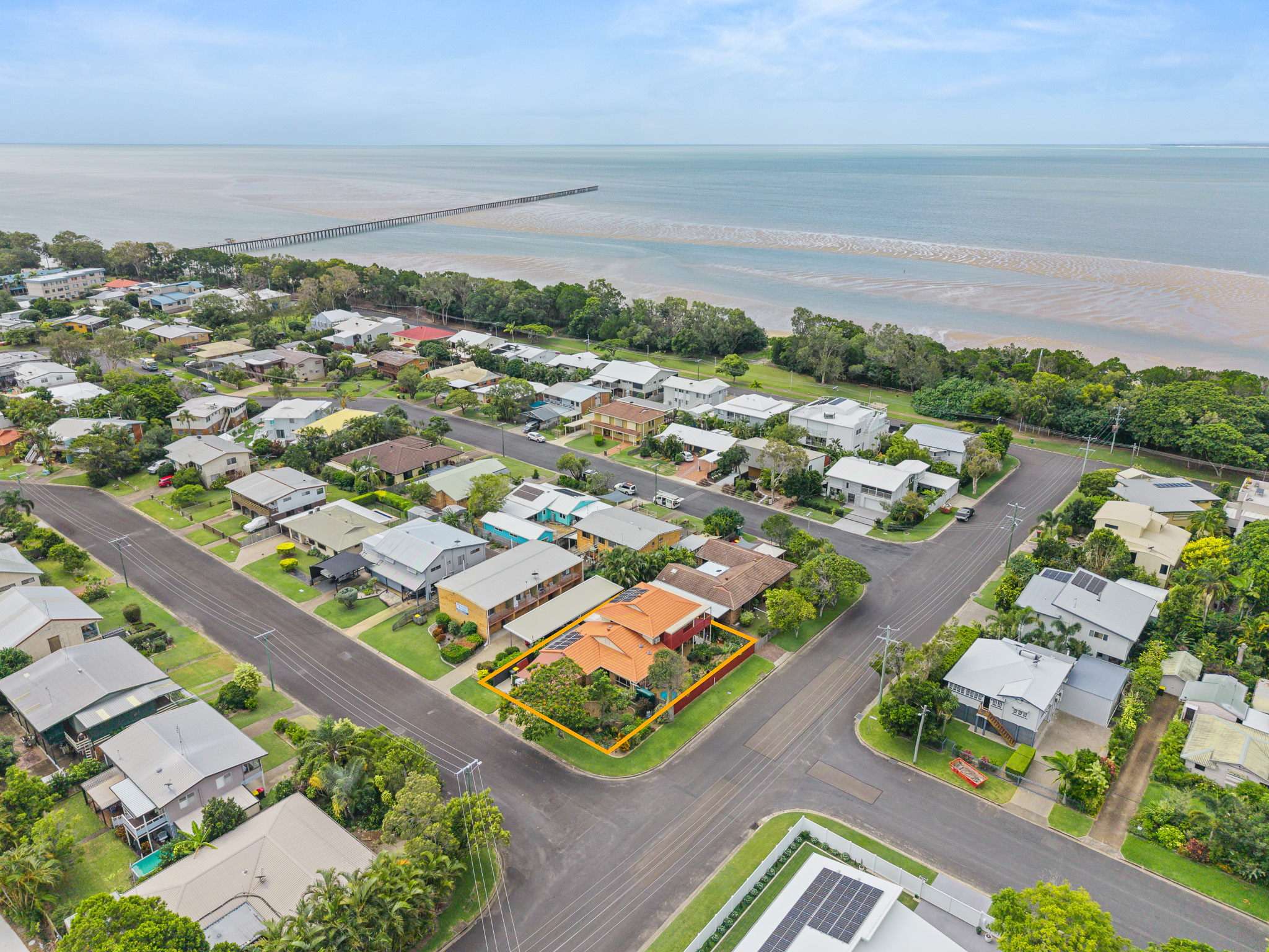 82 Hibiscus Street, URANGAN, QLD 4655 AUS