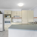 32/386 Esplanade, TORQUAY, QLD 4655 AUS