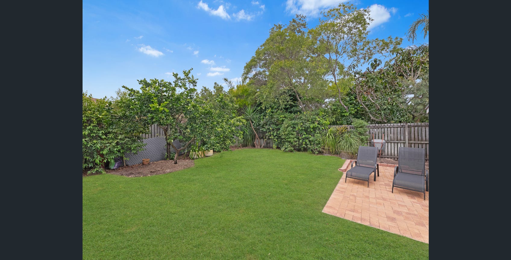 17 Campbell Street, TORQUAY, QLD 4655 AUS