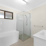 7 Pebble Court, TORQUAY, QLD 4655 AUS