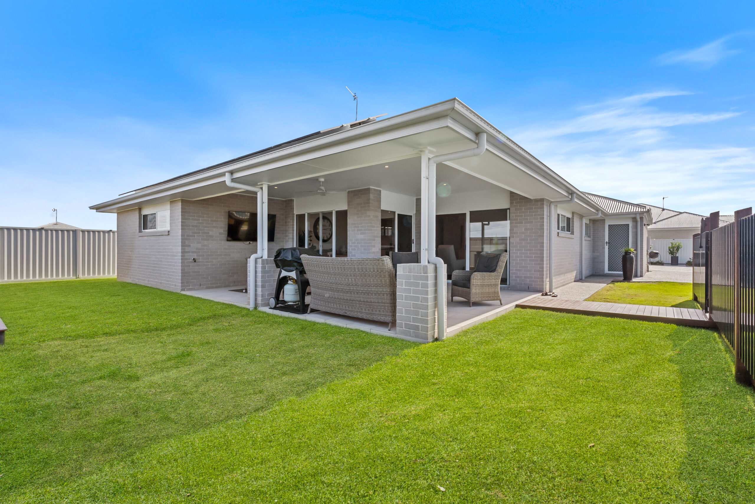 13 Mataranka Circuit, NIKENBAH, QLD 4655 AUS