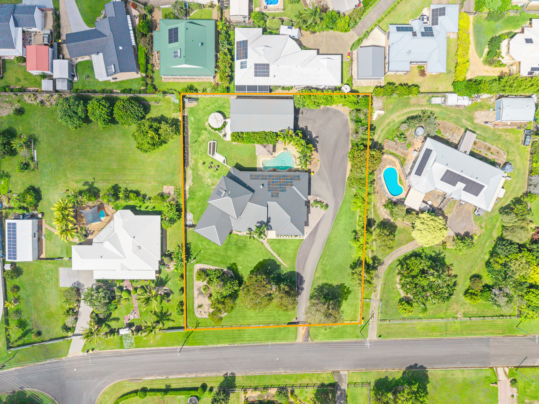 9-11 Gundesen Drive, URRAWEEN, QLD 4655 AUS
