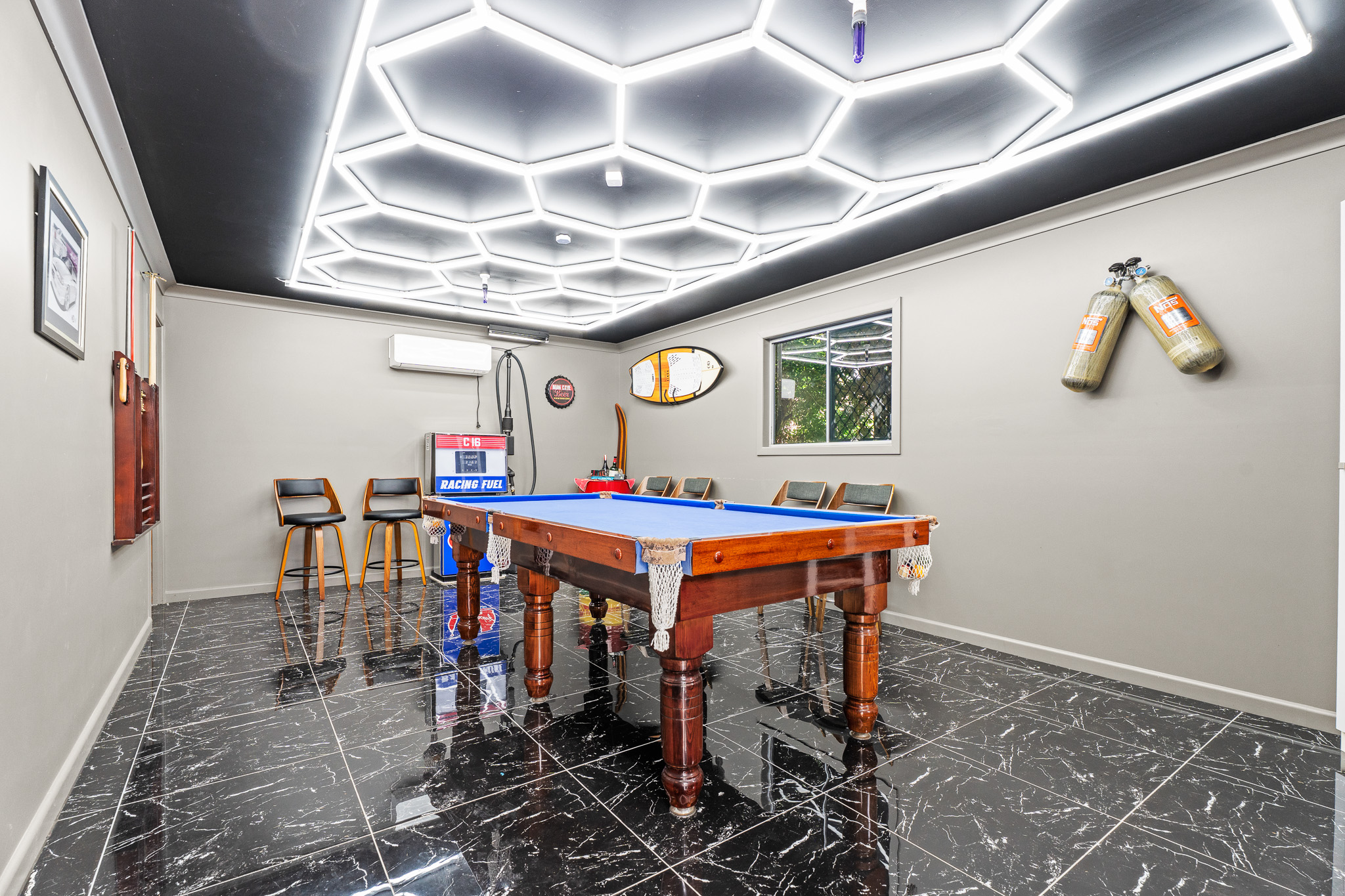 9-11 Gundesen Drive, URRAWEEN, QLD 4655 AUS