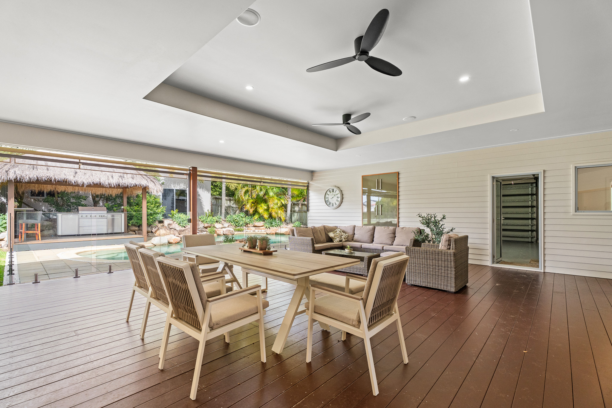 9-11 Gundesen Drive, URRAWEEN, QLD 4655 AUS