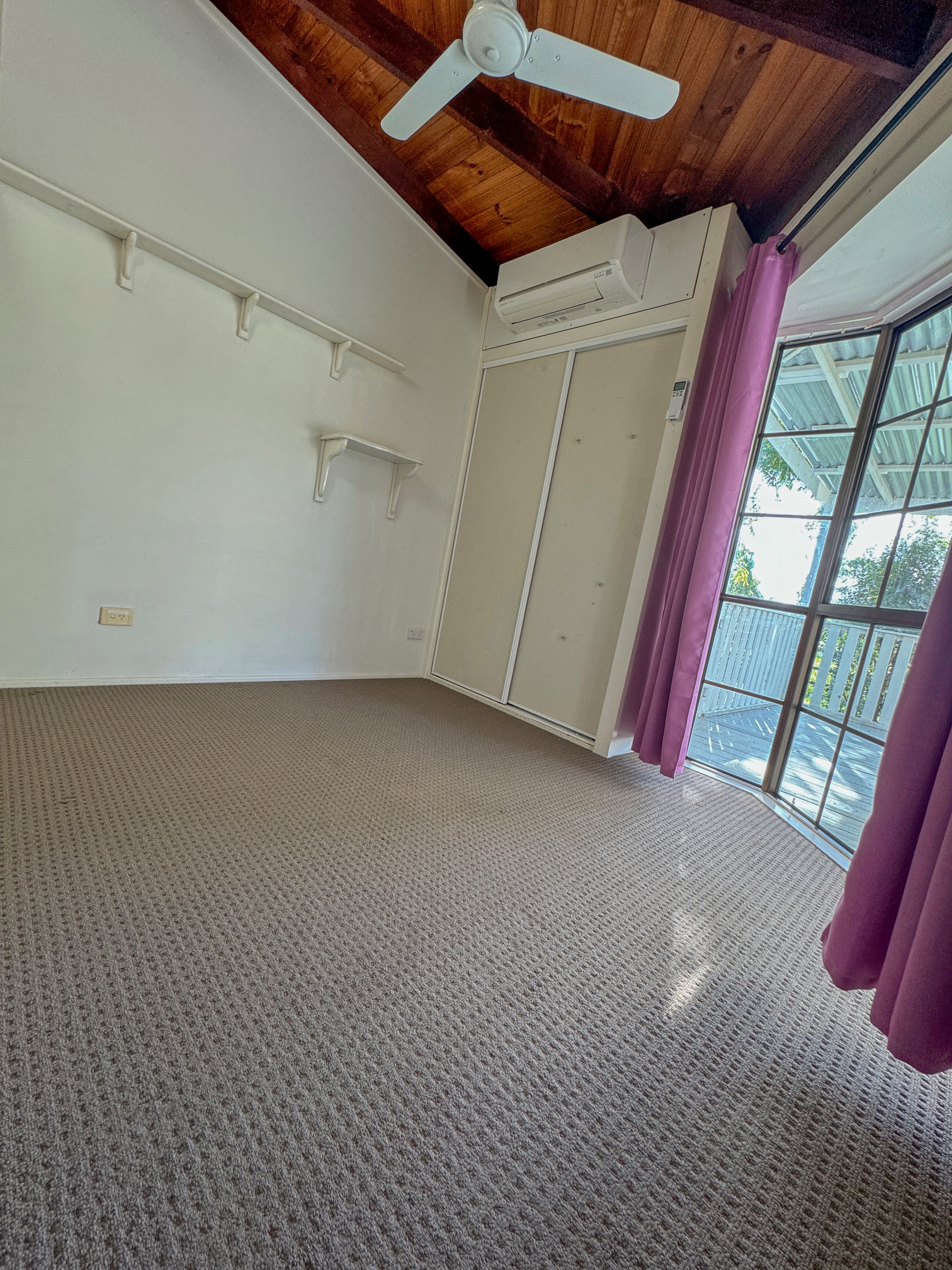 5a Mitchell Avenue, CRAIGNISH, QLD 4655 AUS