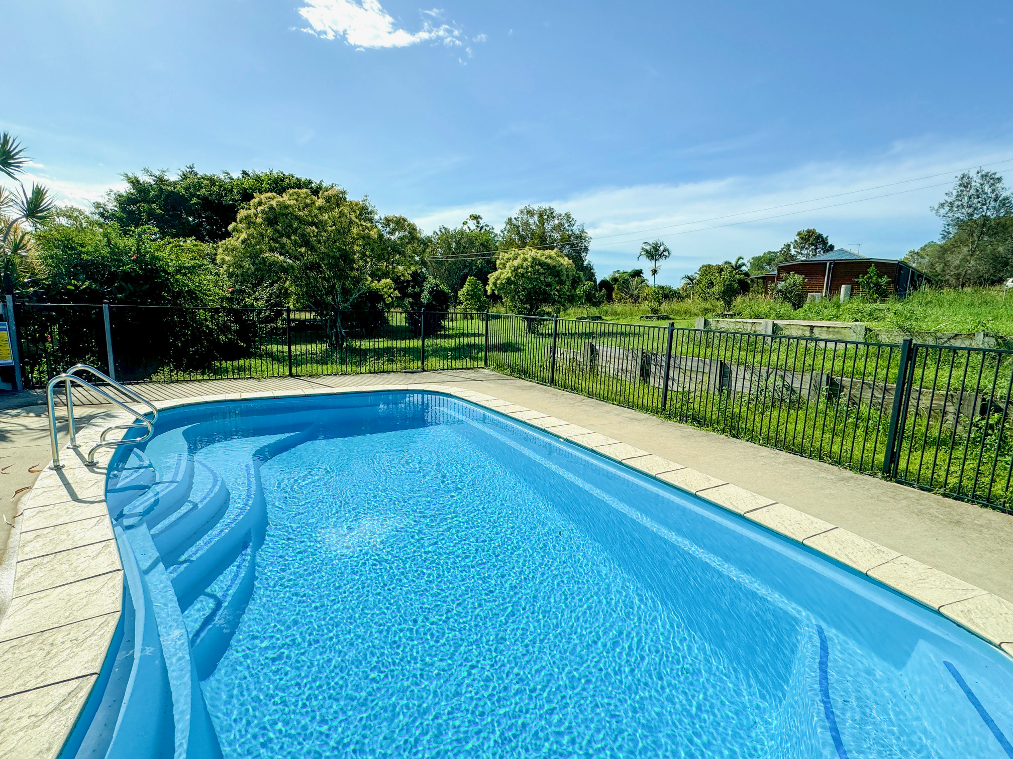 5a Mitchell Avenue, CRAIGNISH, QLD 4655 AUS