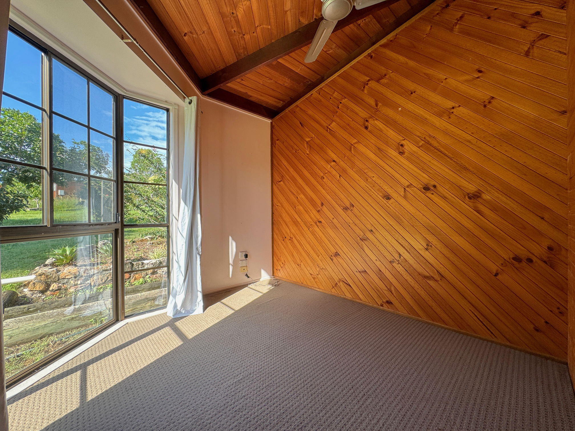 5a Mitchell Avenue, CRAIGNISH, QLD 4655 AUS