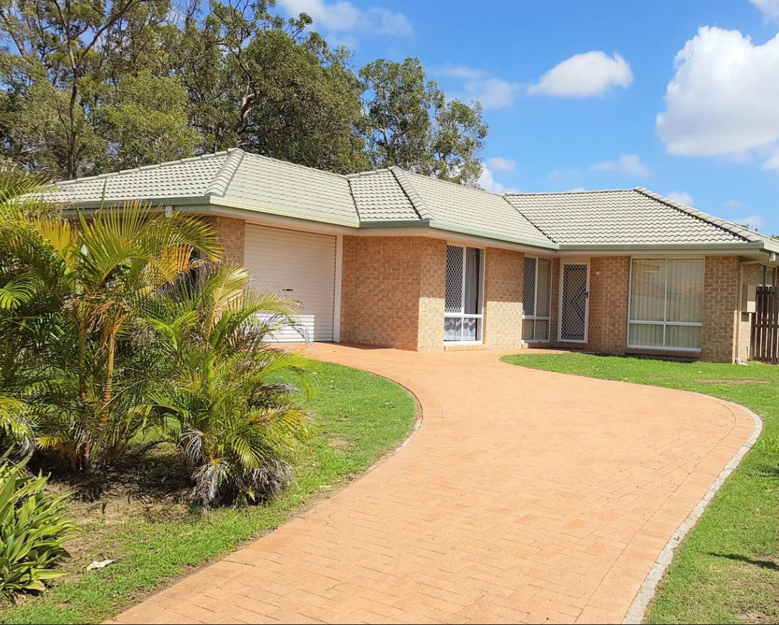 10 Cleo Court, TORQUAY, QLD 4655 AUS