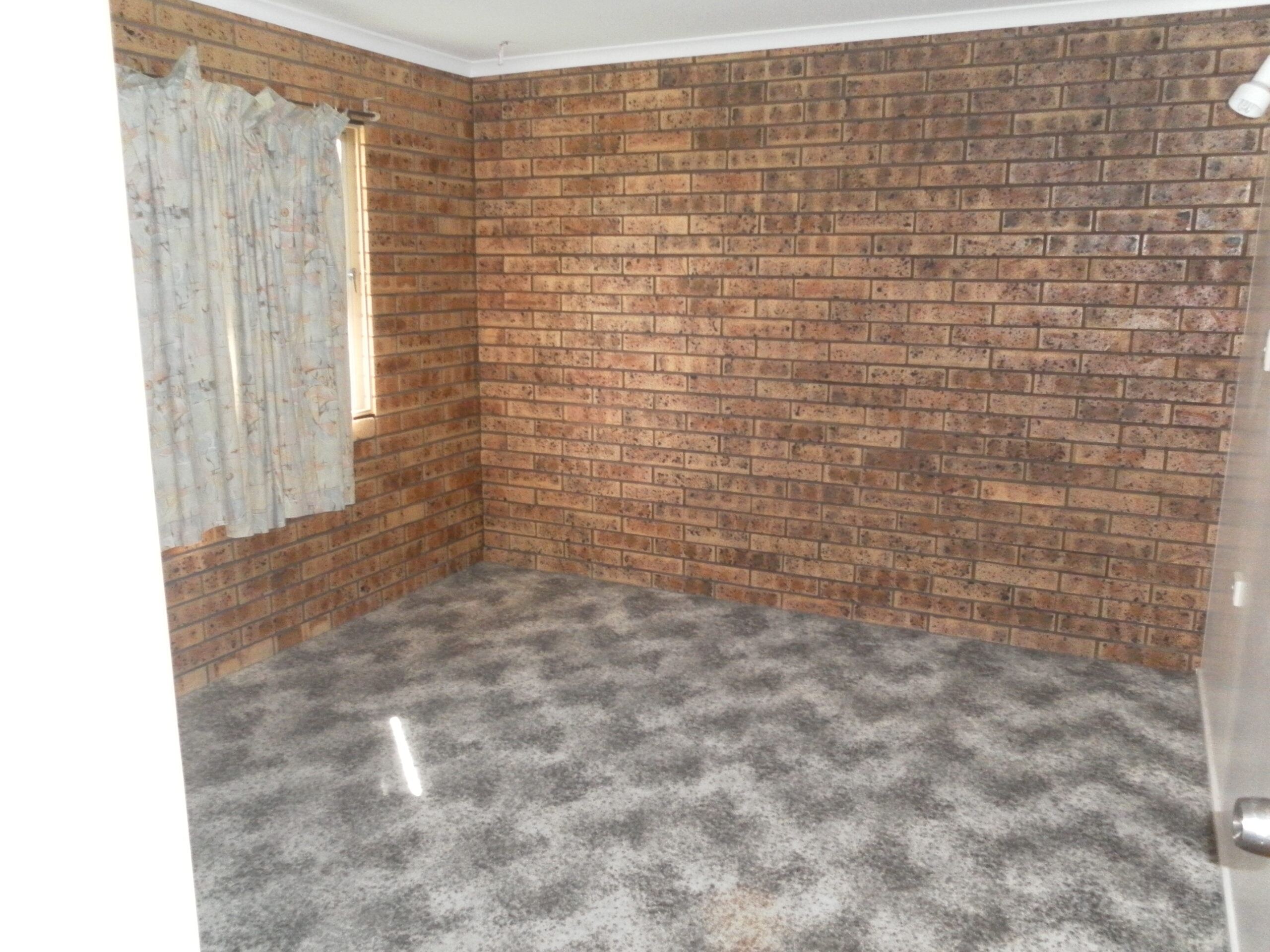 4/199 Cypress Street, URANGAN, QLD 4655 AUS