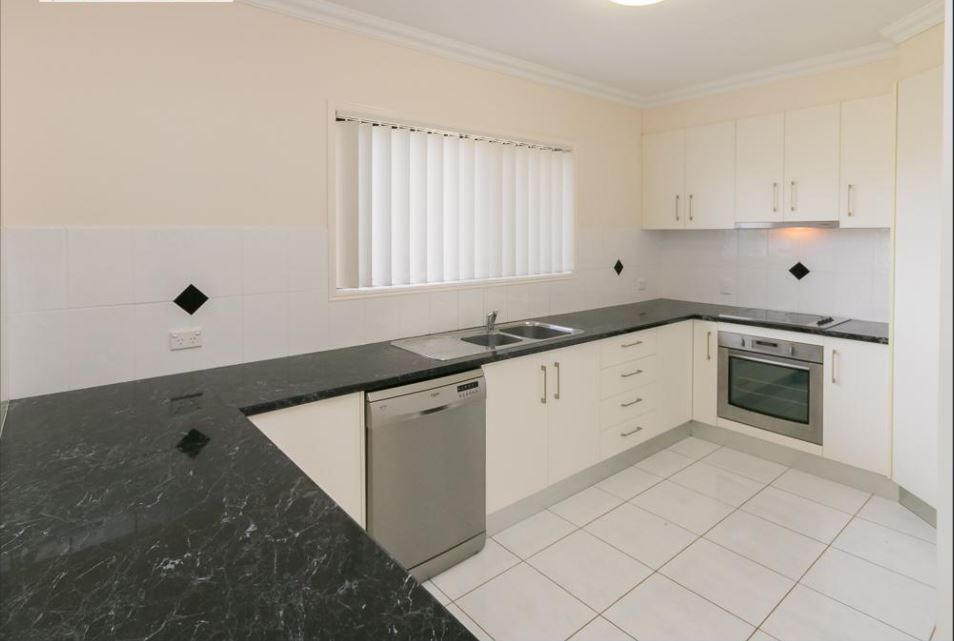 24 Bounty Circuit, ELI WATERS, QLD 4655 AUS
