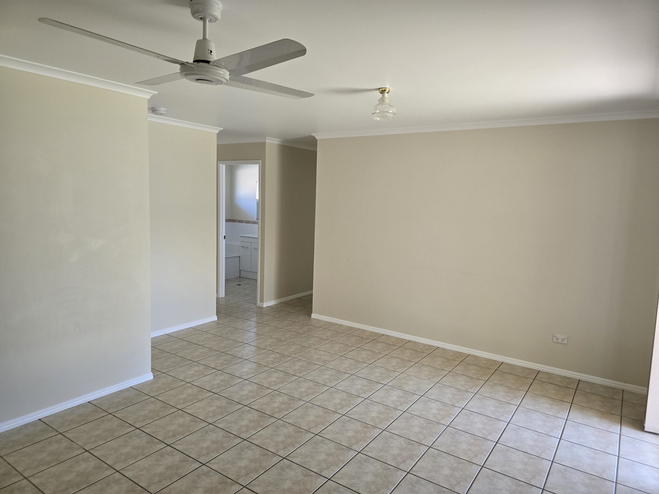 23 Jonwest Close, TORQUAY, QLD 4655 AUS