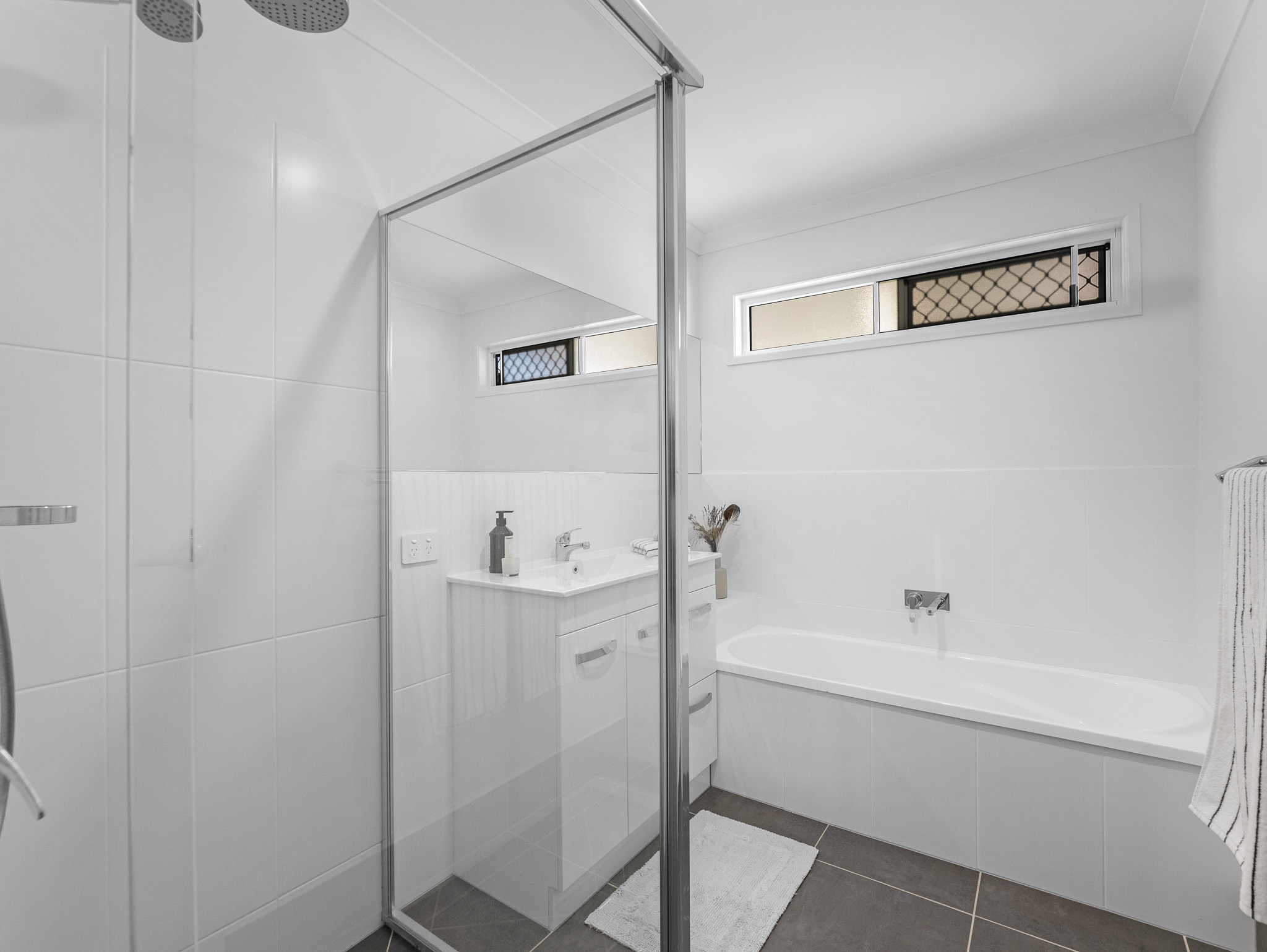 4 Avolet Crescent, RIVER HEADS, QLD 4655 AUS