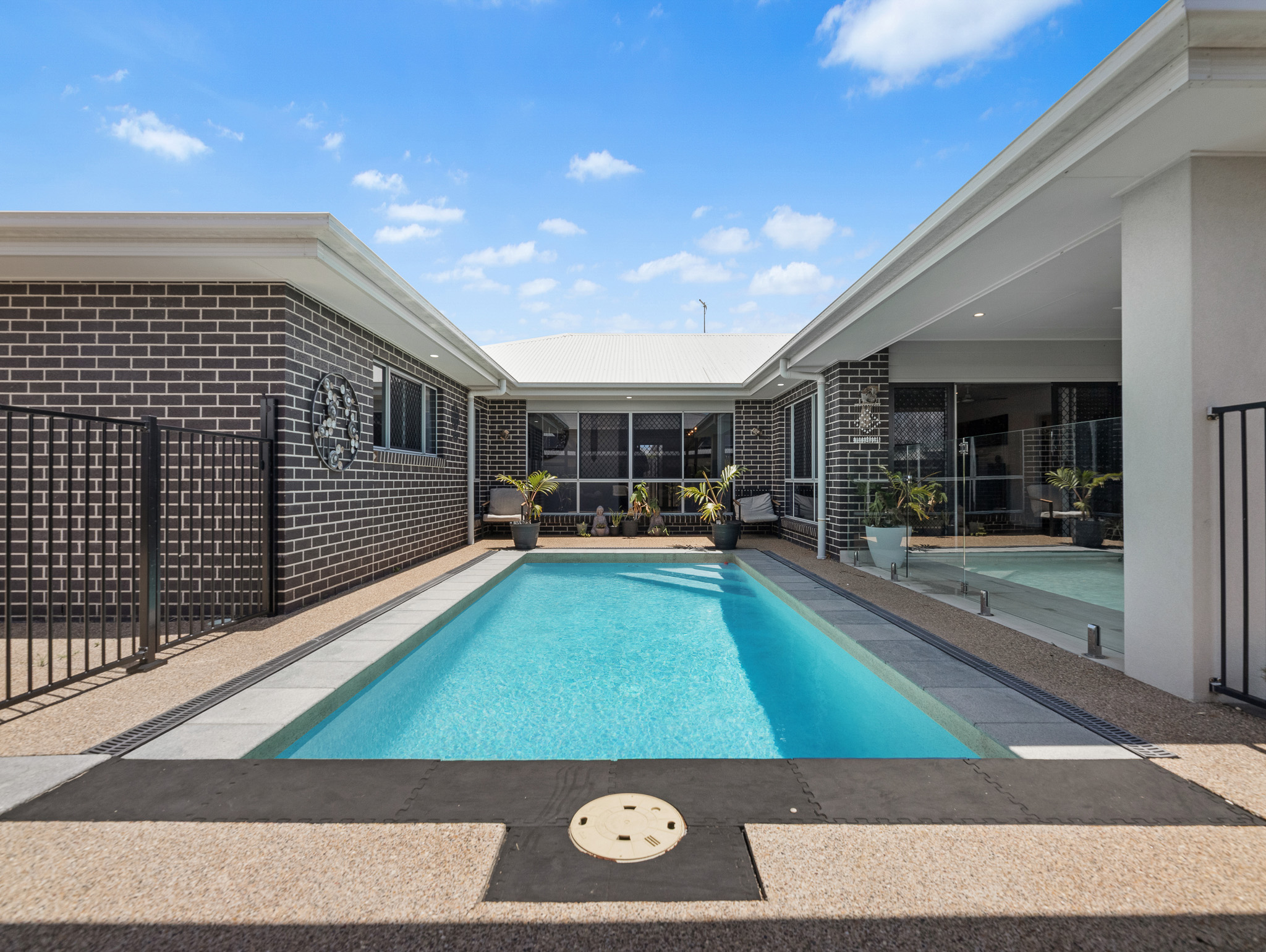 7 Regatta Court, PIALBA, QLD 4655 AUS