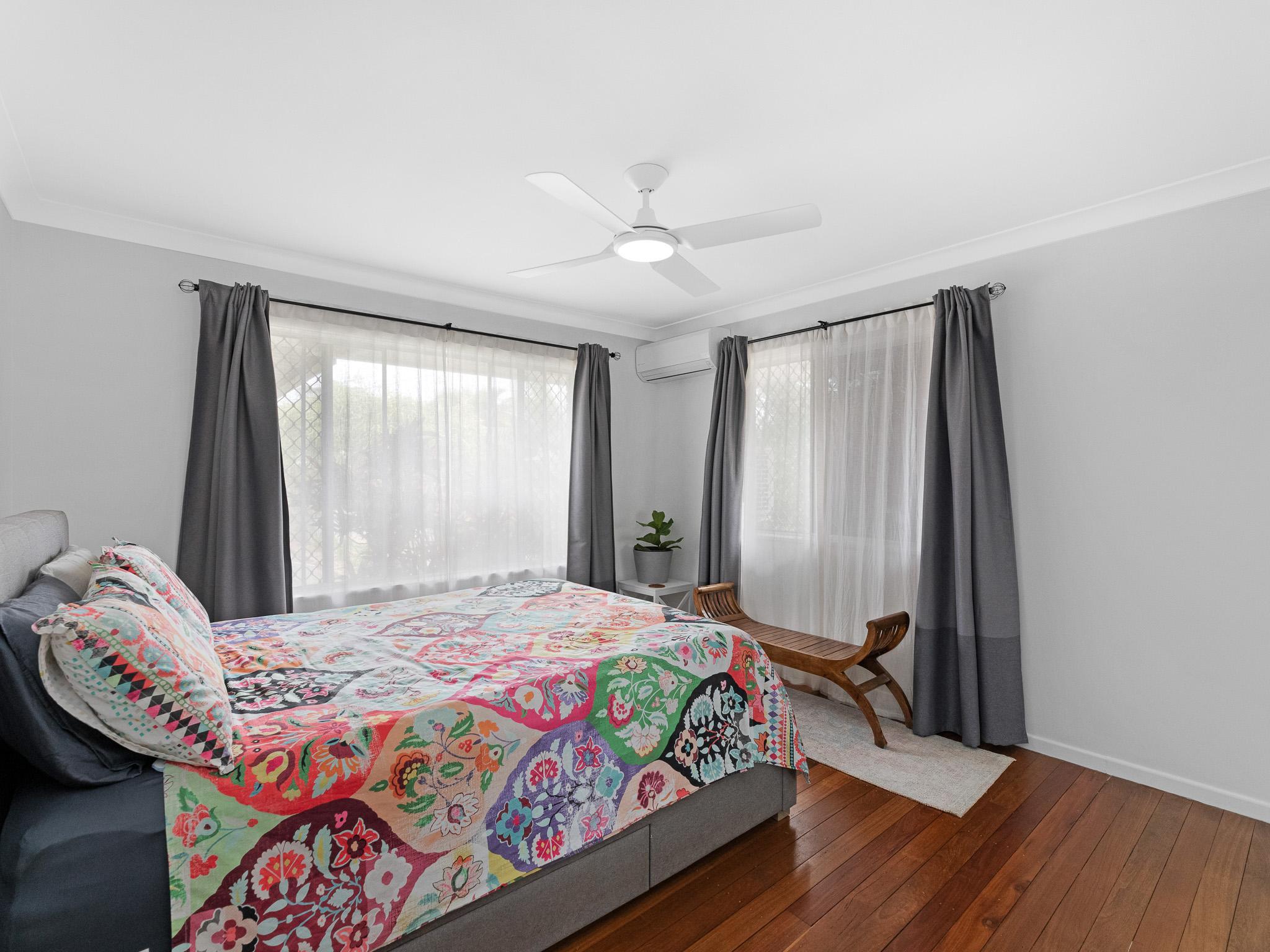 17 Campbell Street, TORQUAY, QLD 4655 AUS