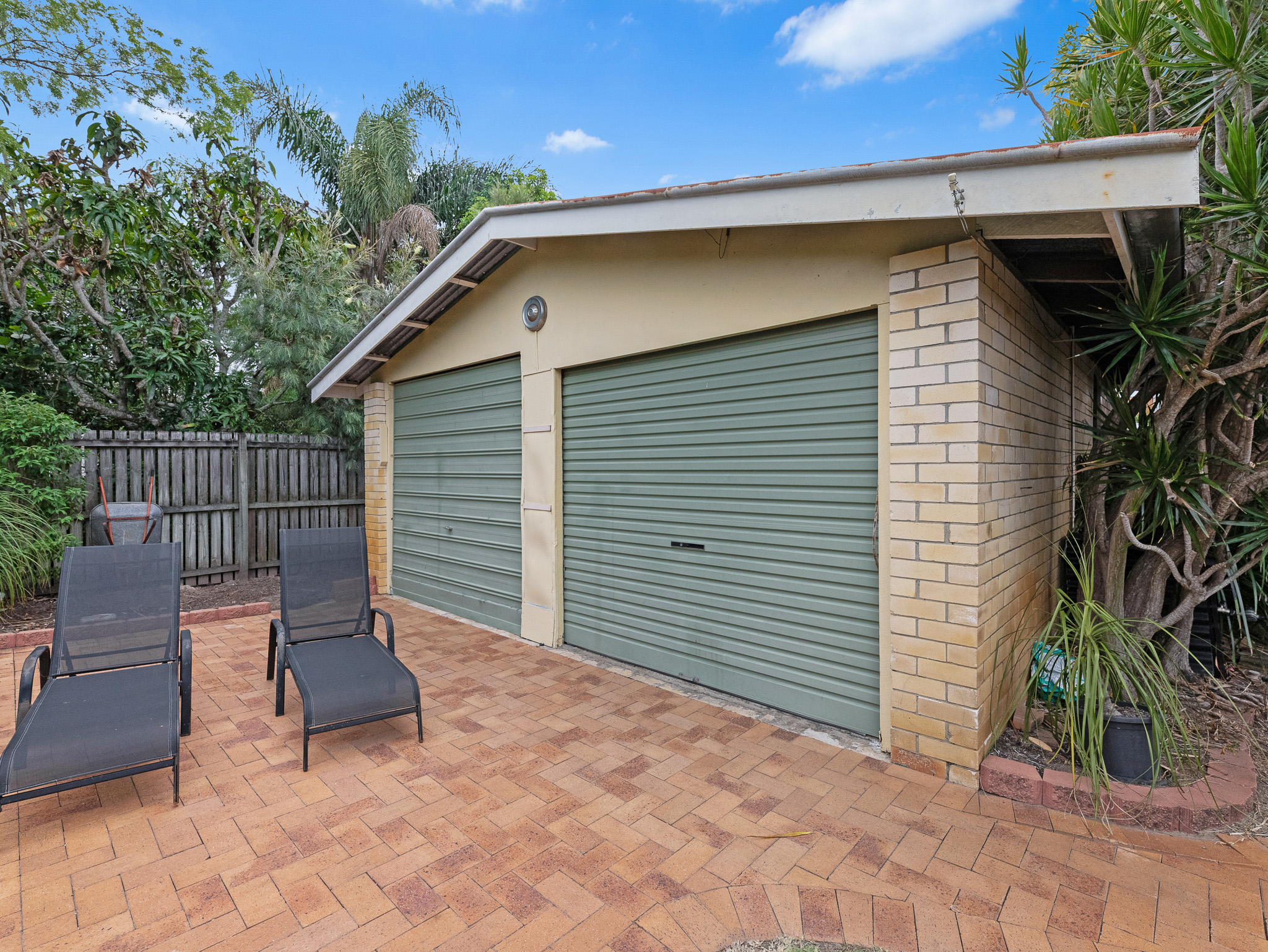 17 Campbell Street, TORQUAY, QLD 4655 AUS