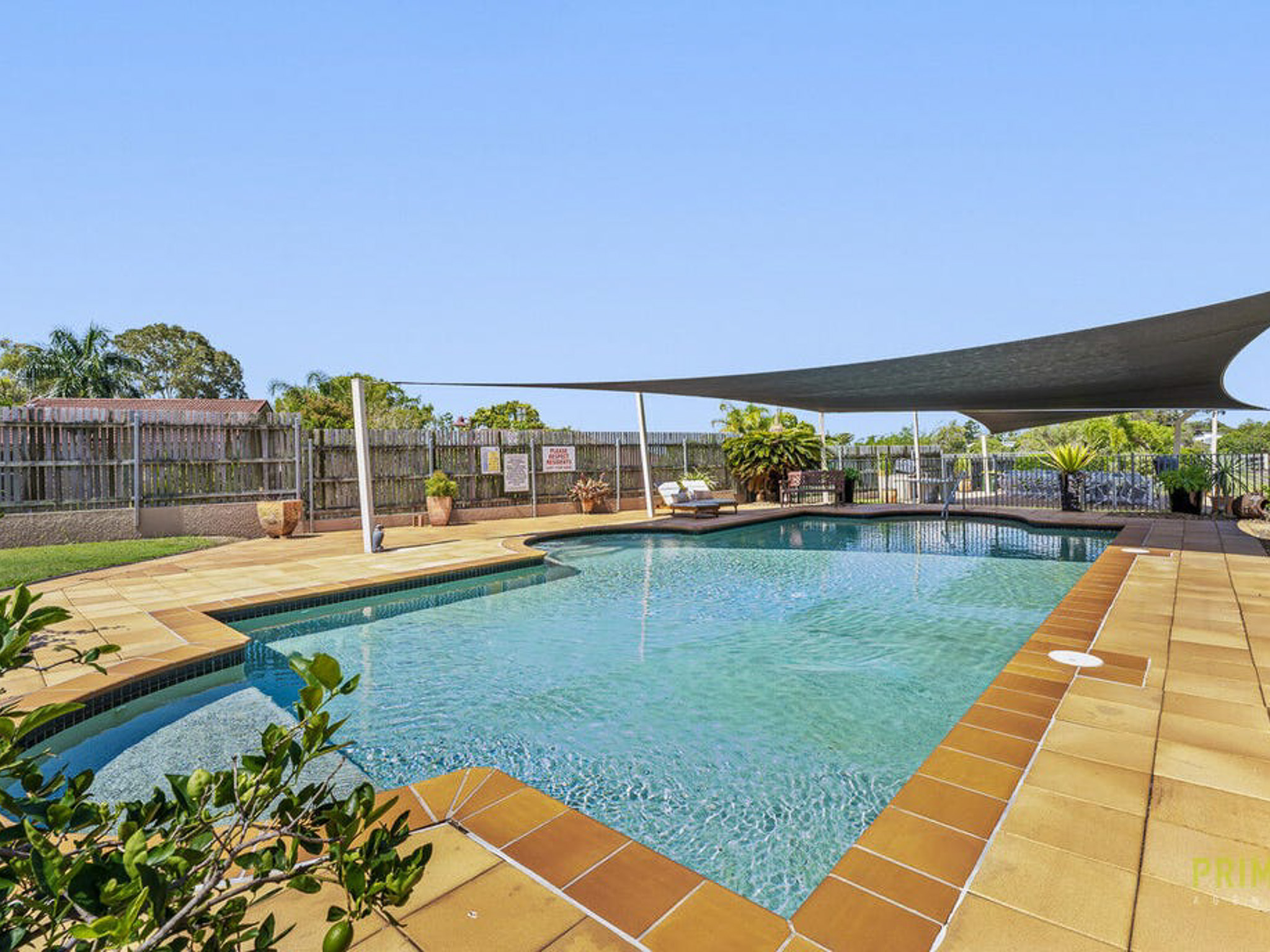 6/2 Barnstaple Street, TORQUAY, QLD 4655 AUS