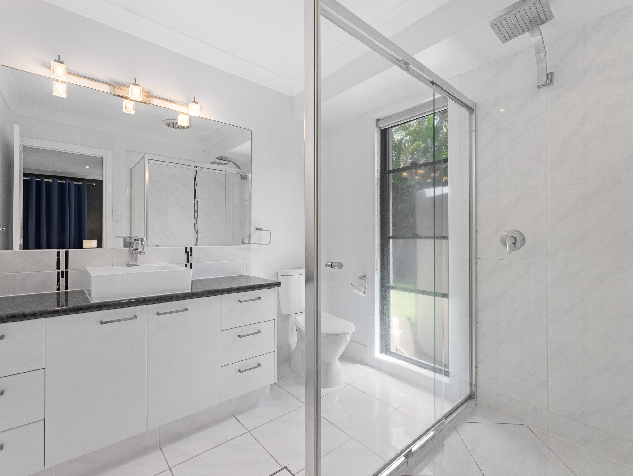 2 Walkers Road, URANGAN, QLD 4655 AUS