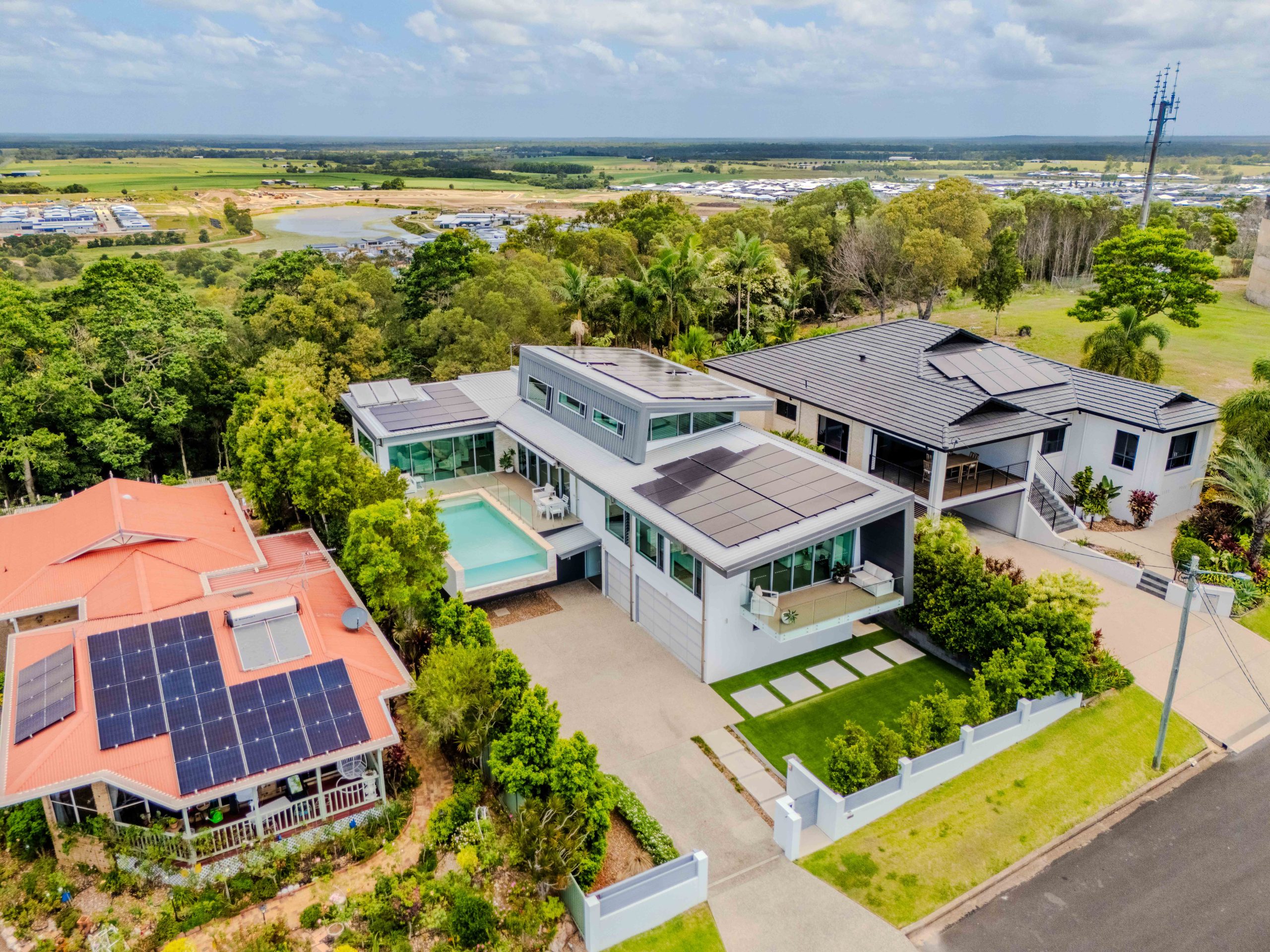 14 Regency Avenue, URRAWEEN, QLD 4655 AUS