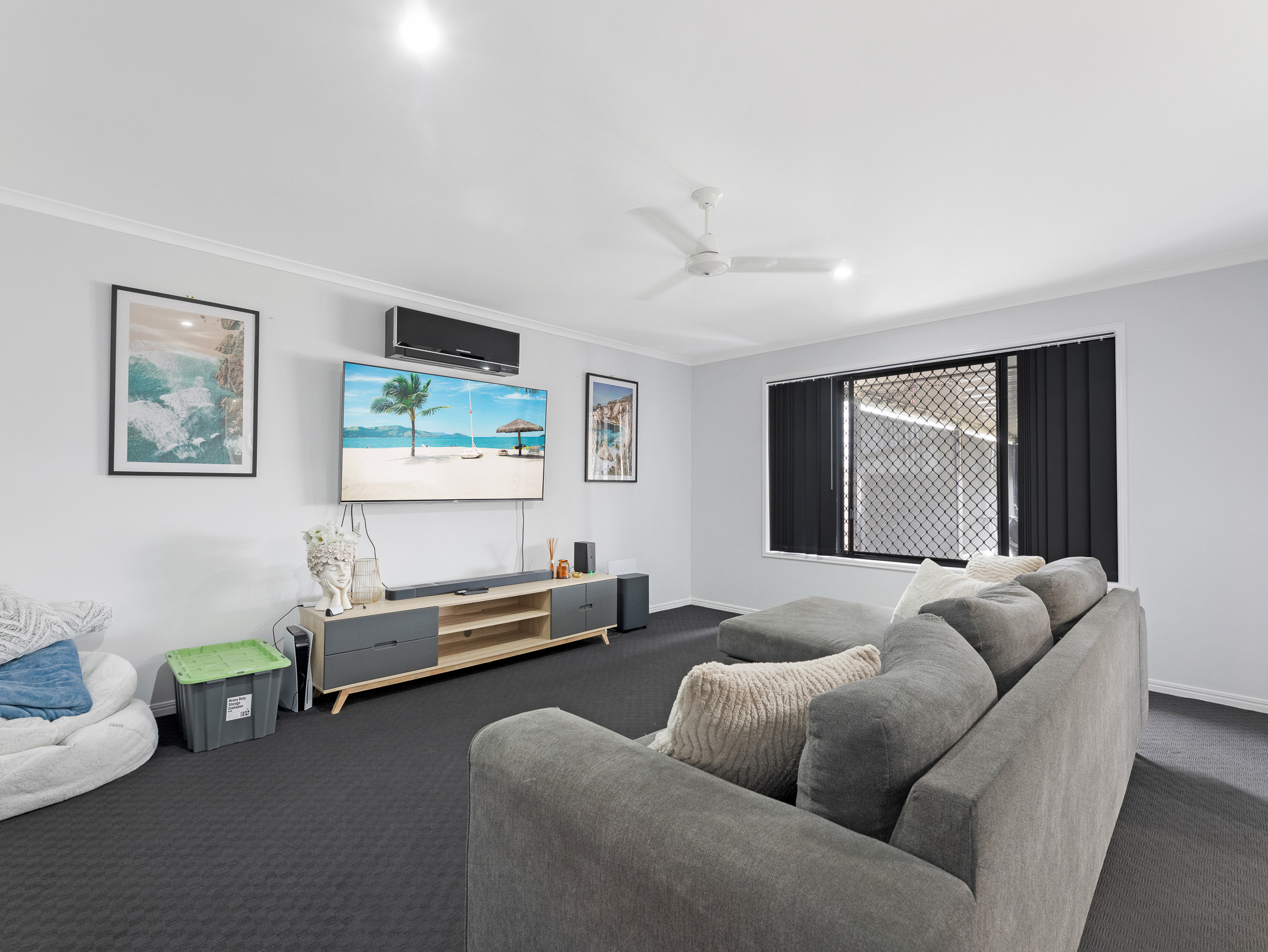 8 Tasman Drive, URRAWEEN, QLD 4655 AUS