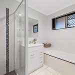 8 Tasman Drive, URRAWEEN, QLD 4655 AUS