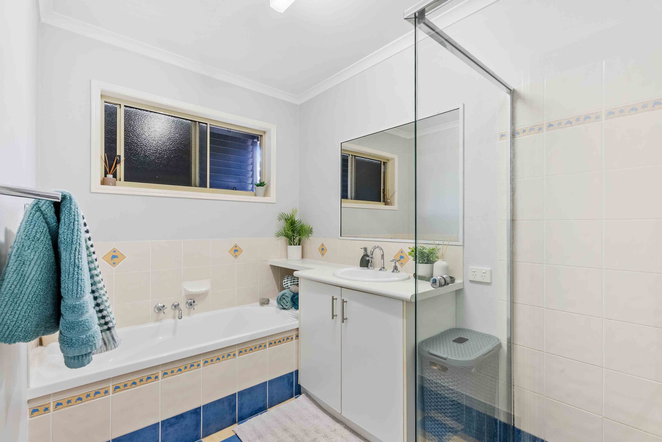 65 Jacobsen Outlook, URRAWEEN, QLD 4655 AUS