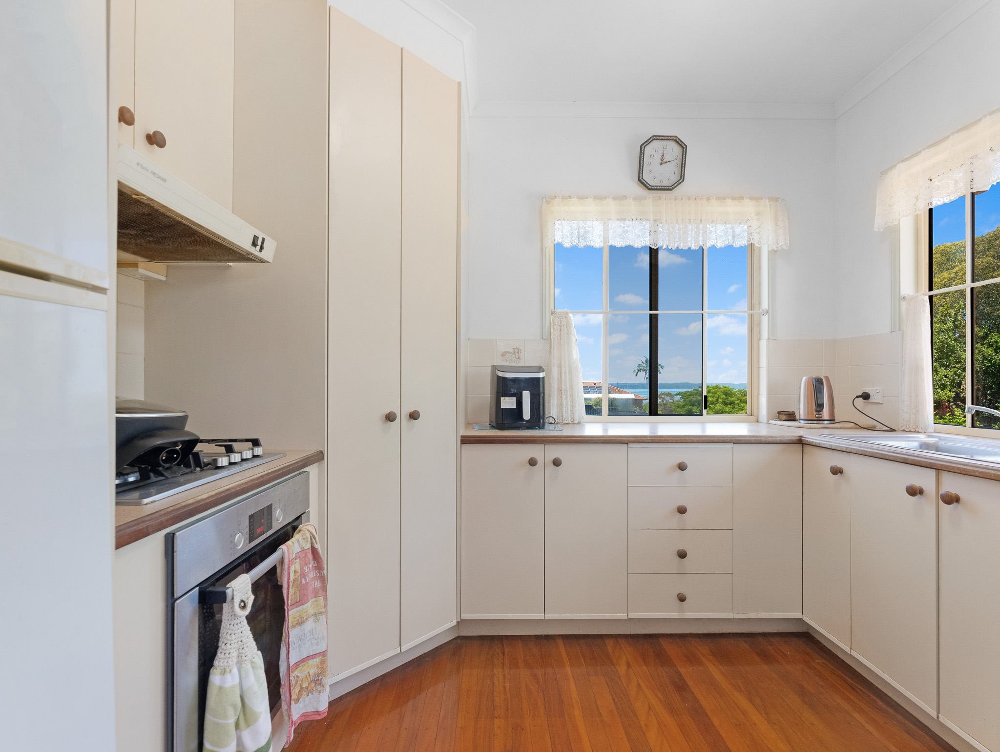 24 Tradewind Close, RIVER HEADS, QLD 4655 AUS