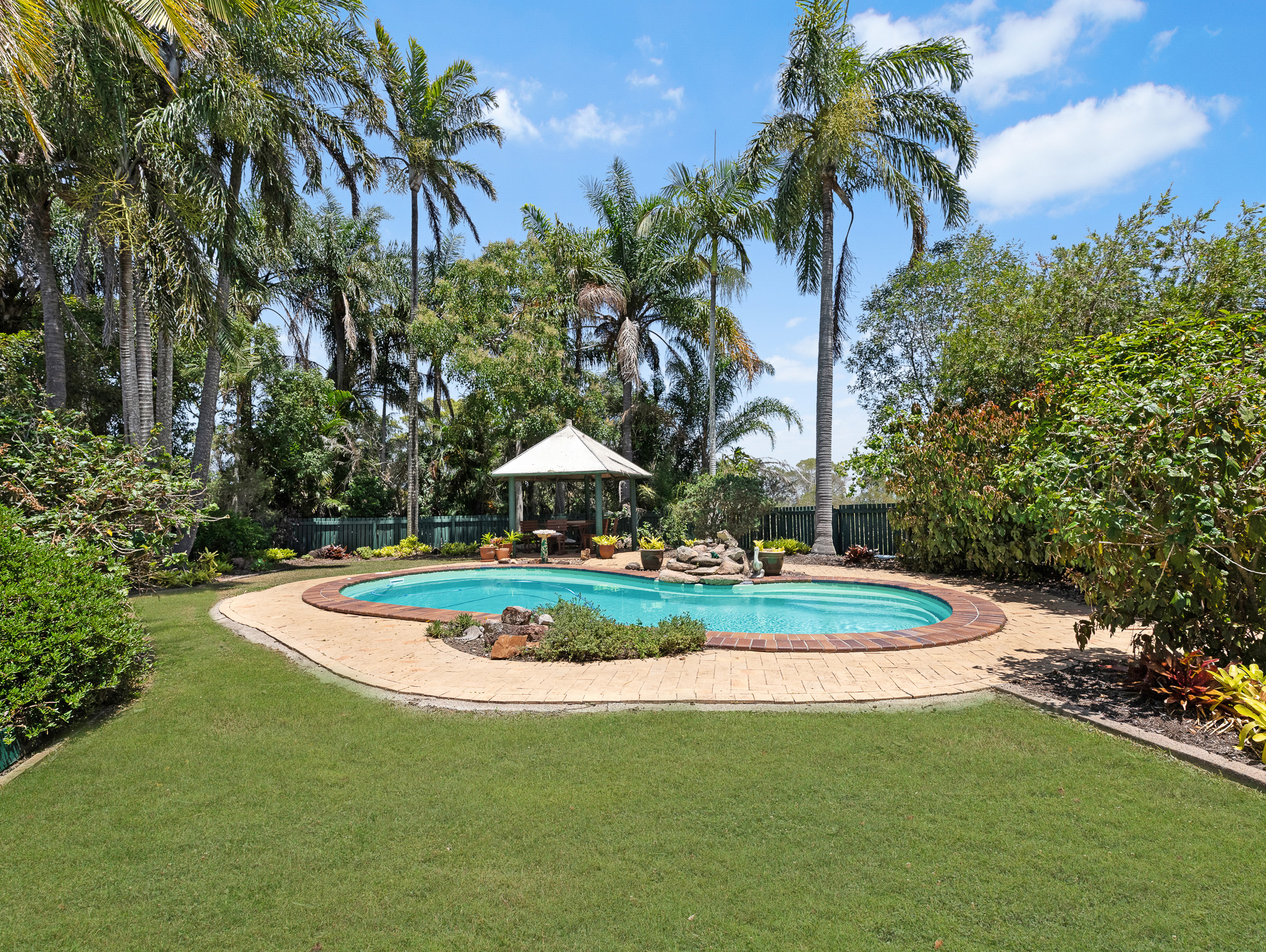 24 Tradewind Close, RIVER HEADS, QLD 4655 AUS