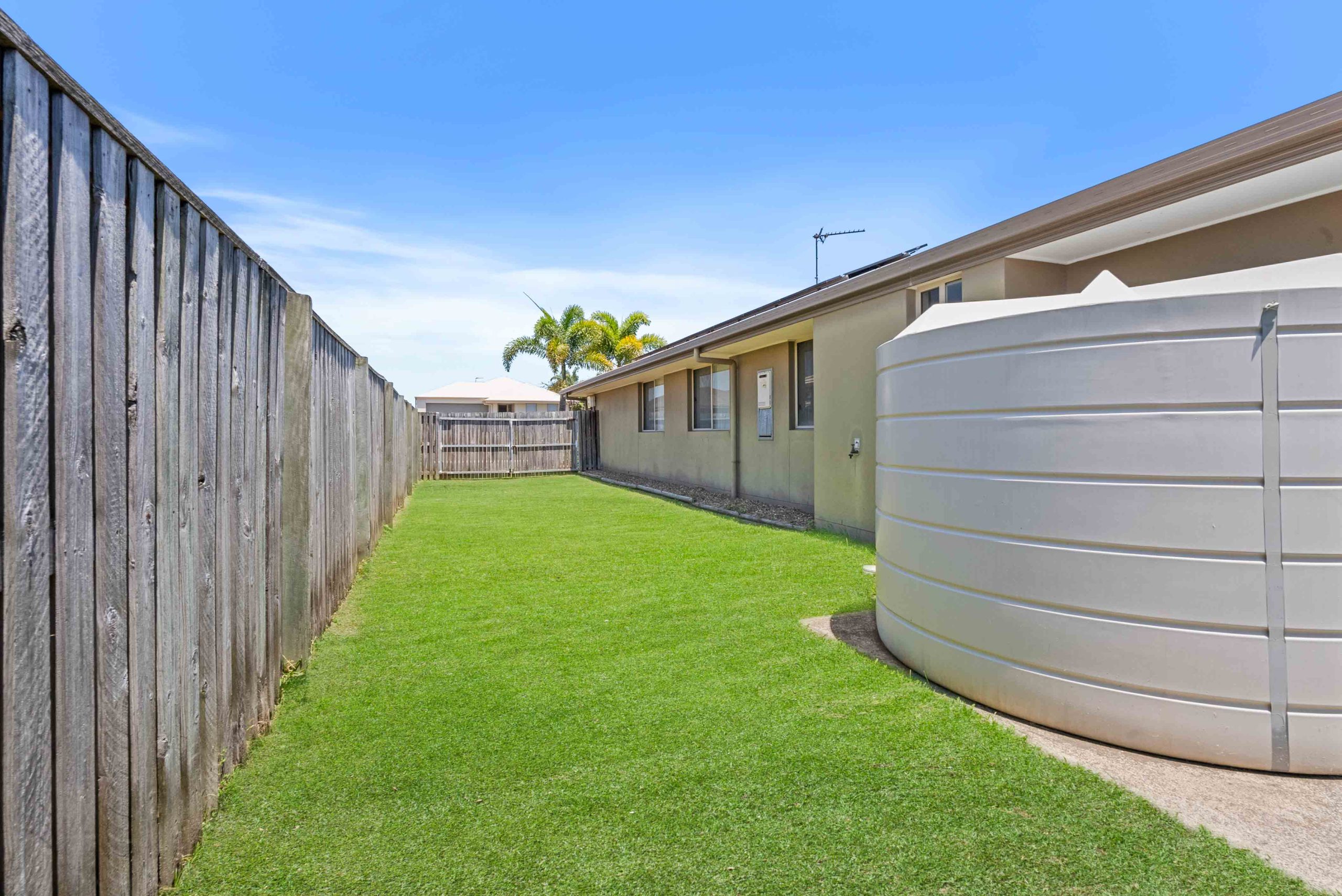 4 Parklink East Avenue, WONDUNNA, QLD 4655 AUS