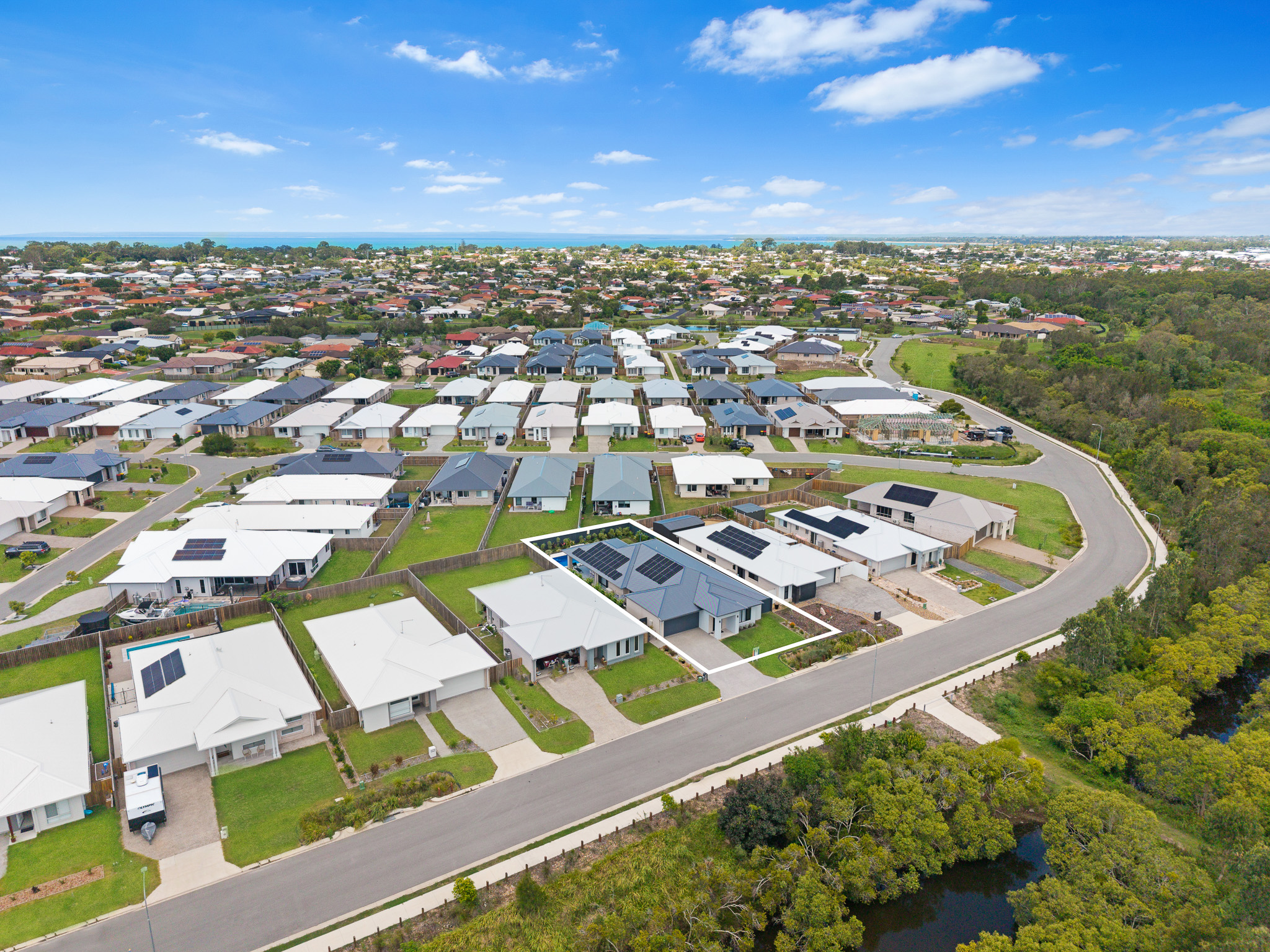 42 Seagull Circuit, POINT VERNON, QLD 4655 AUS